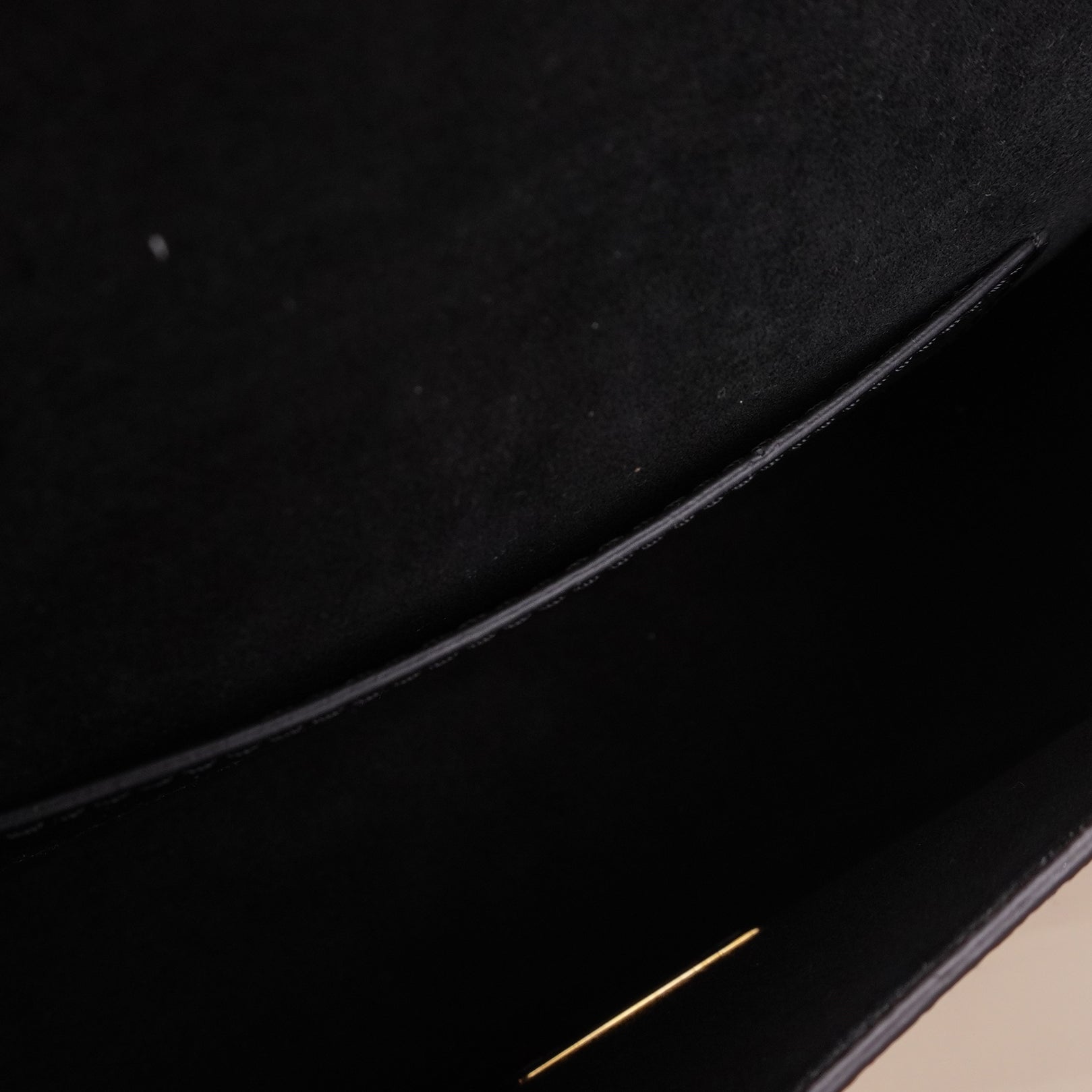 PRE-OWNED LV Reverse Monogram Tilsitt