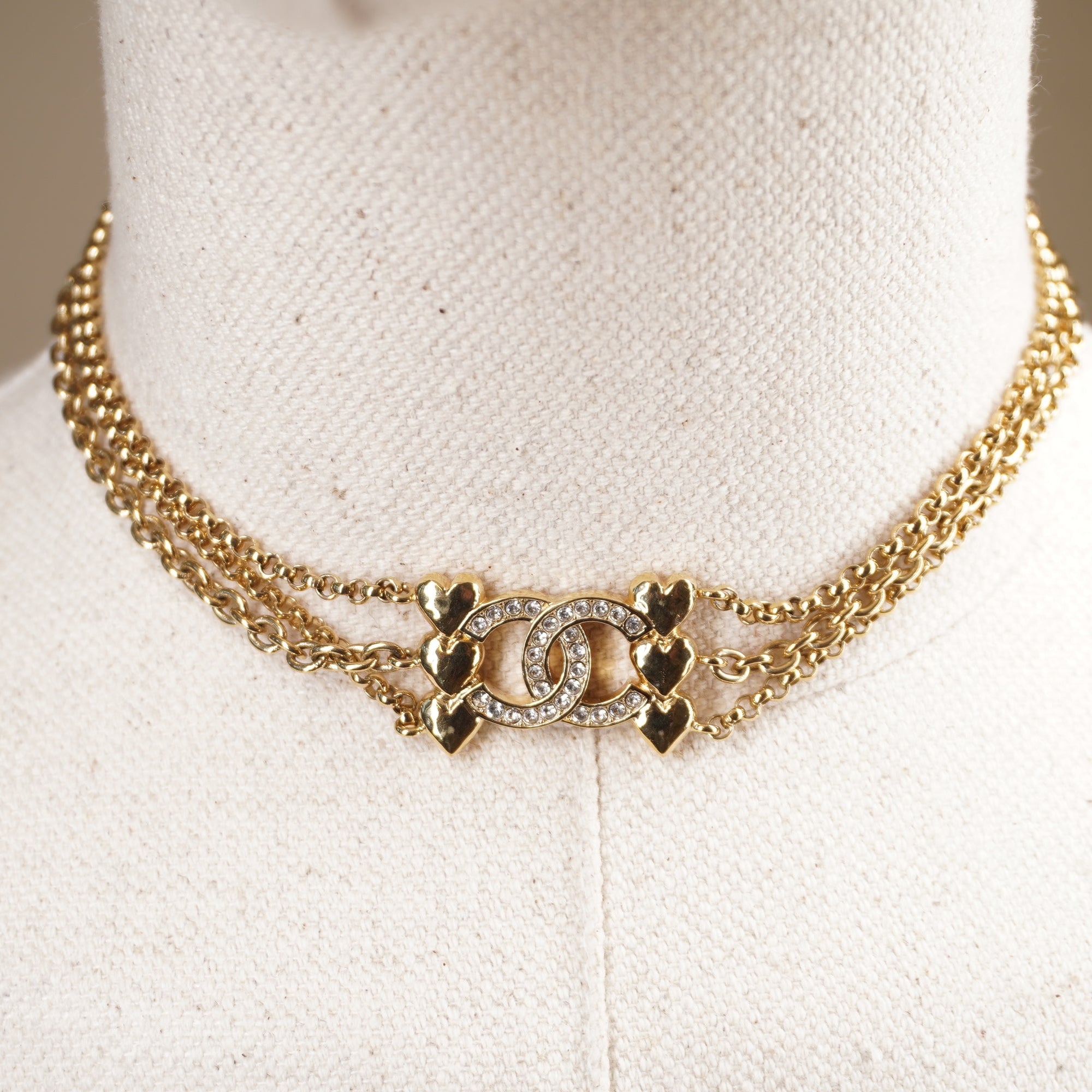 PRE-OWNED Crystal Heart CC Choker Gold Tone