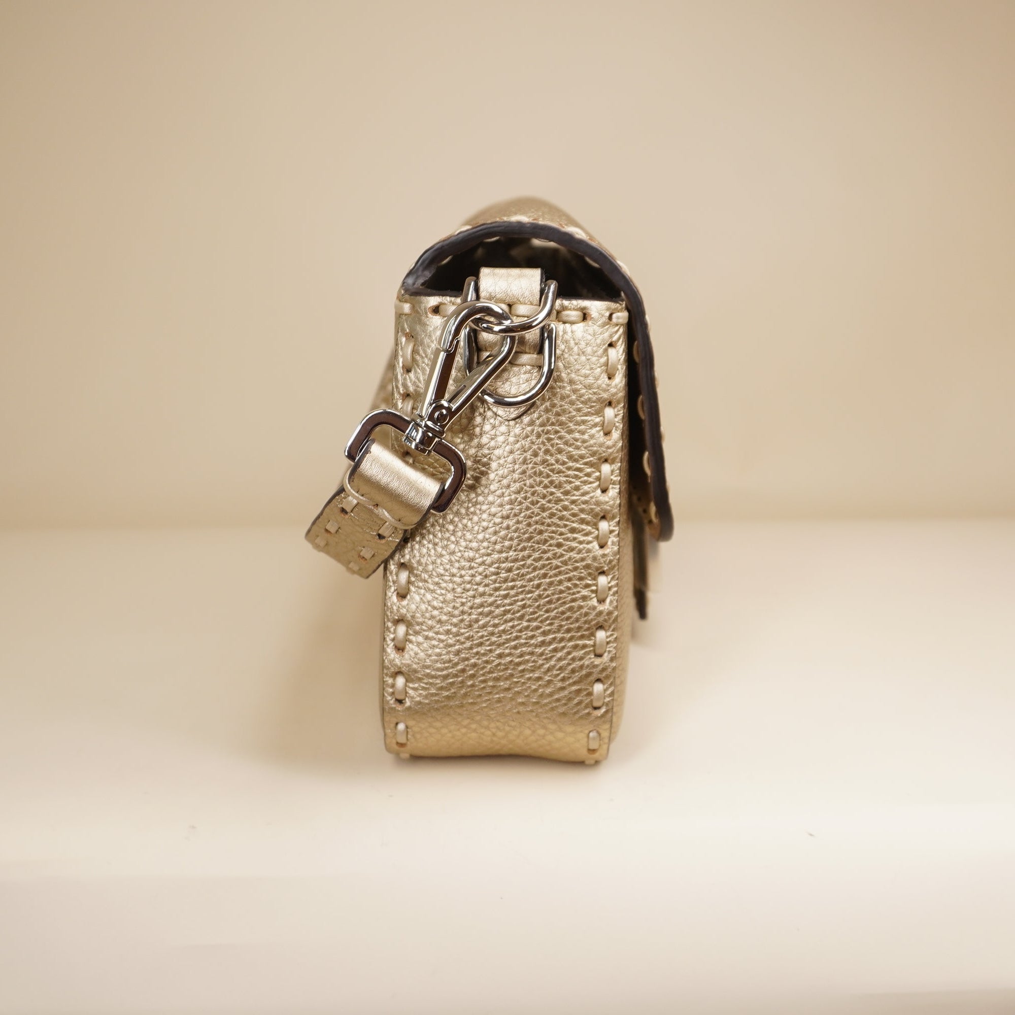 PRE-OWNED Gold Baguette Selleria Shoulder Bag