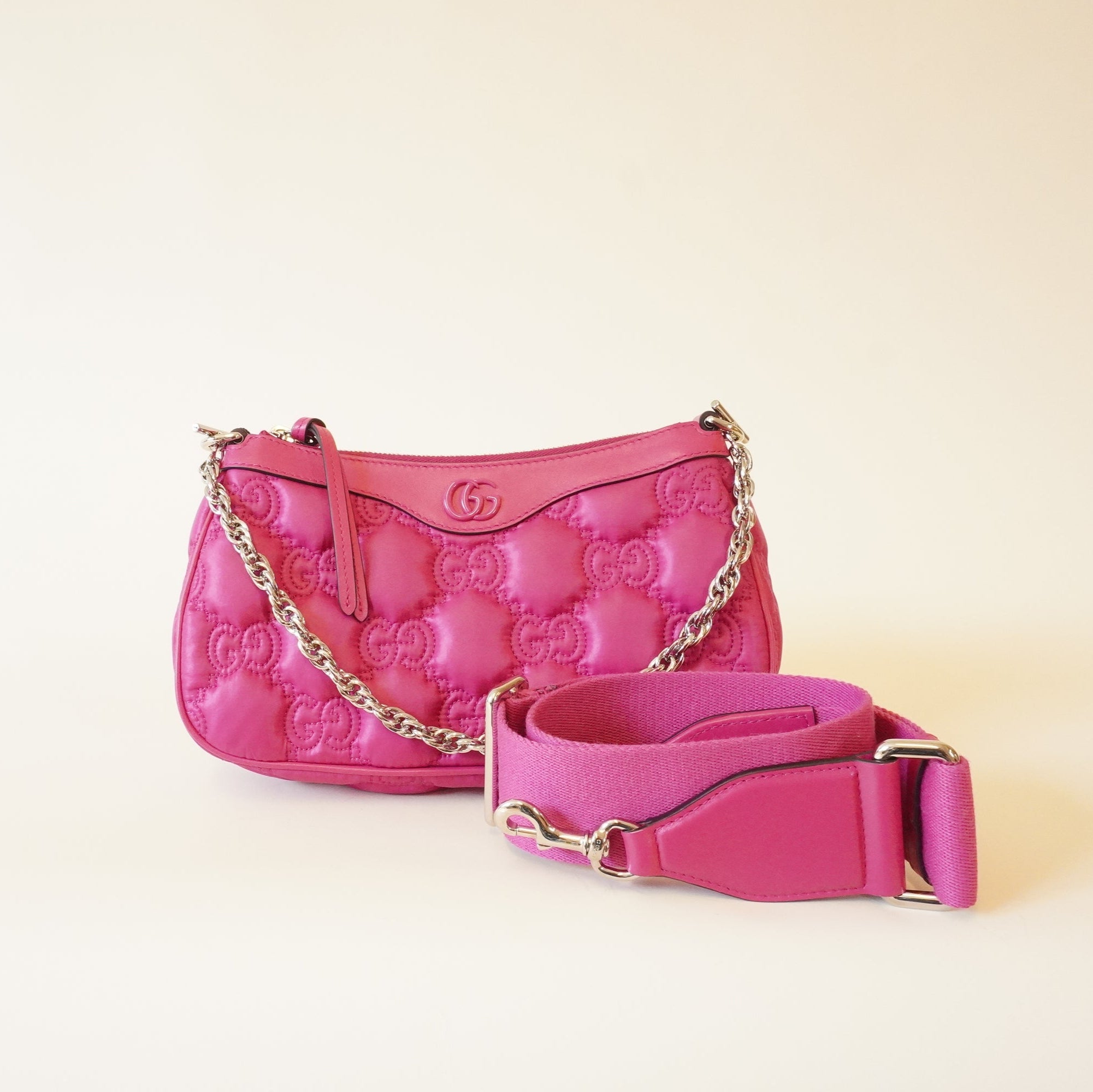 Bolso de hombro con cremallera rosa intenso GG de segunda mano, minibolso de piel matelasse con relieve GG