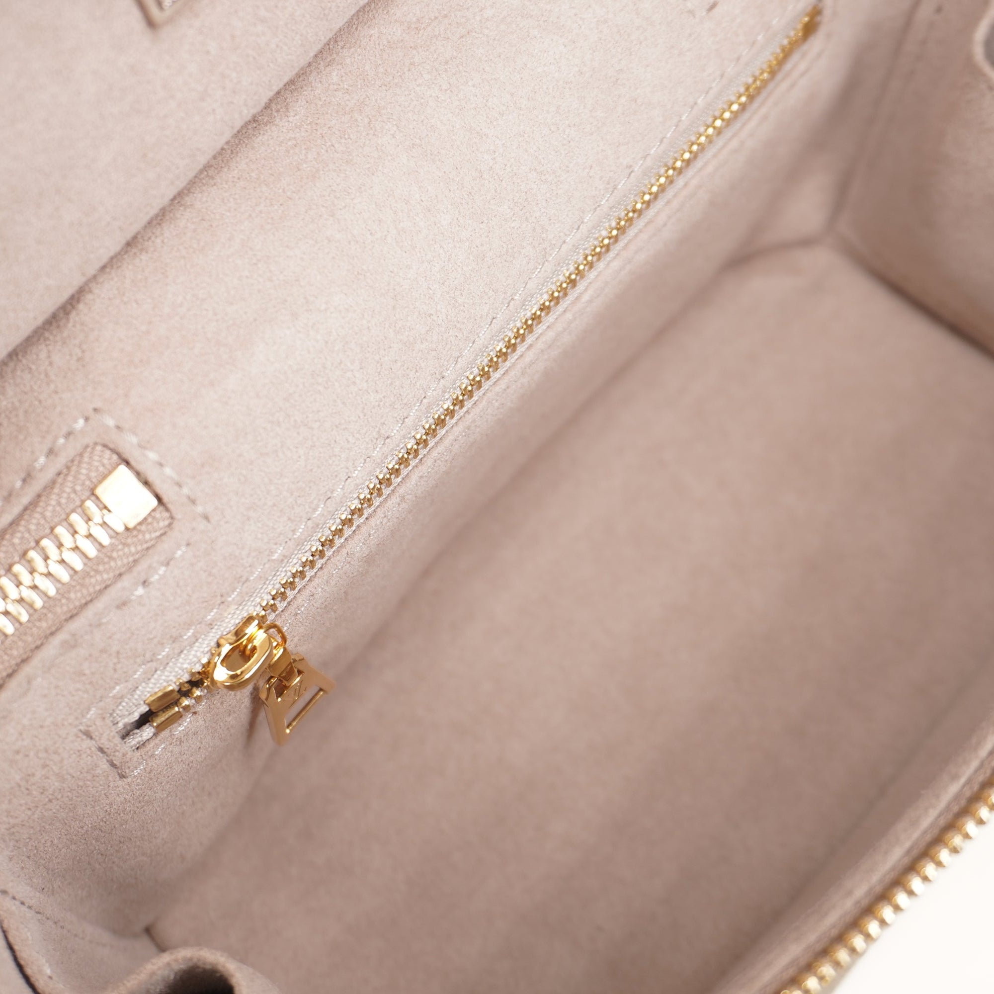 PRE-OWNED LV Empreinte Monogram Giant Vanity PM Tourterelle