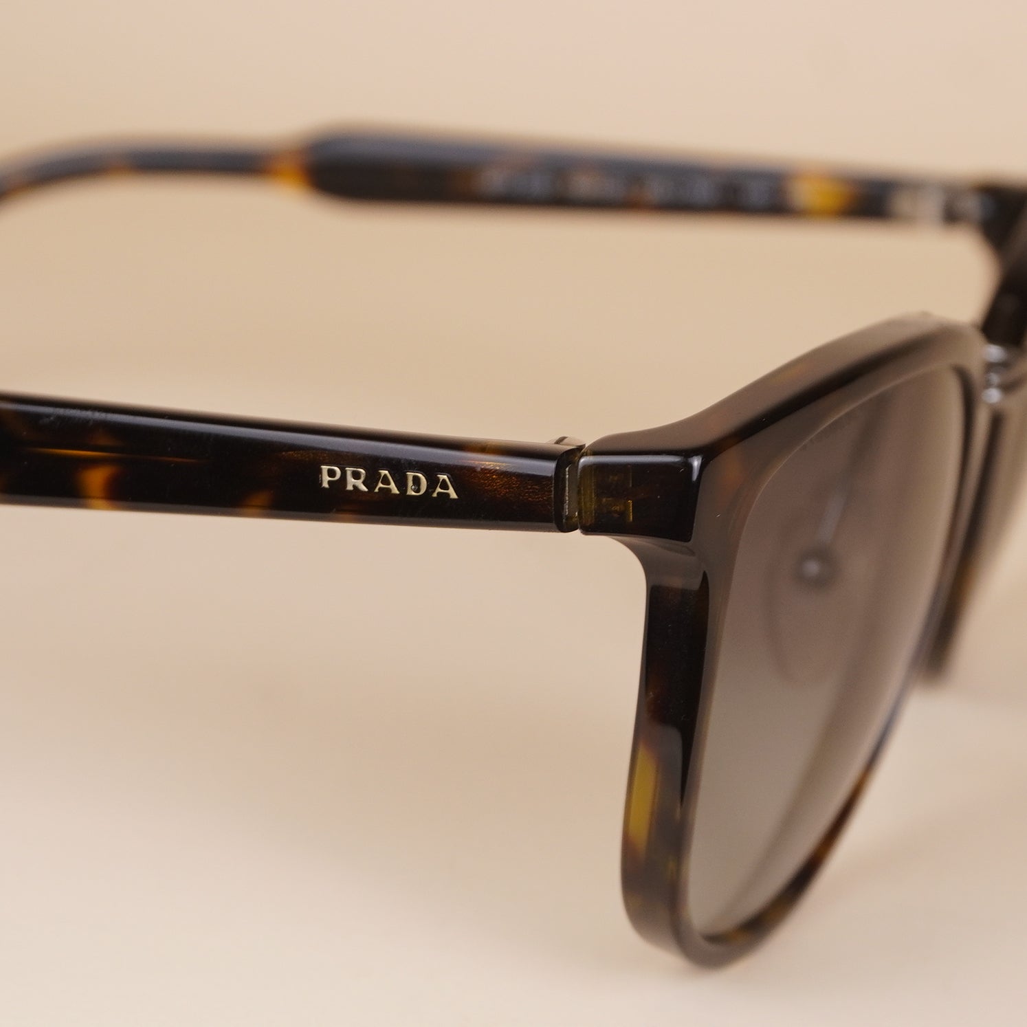 PRE-OWNED PR22SS Habana Tortoiseshell Round Sunglasses