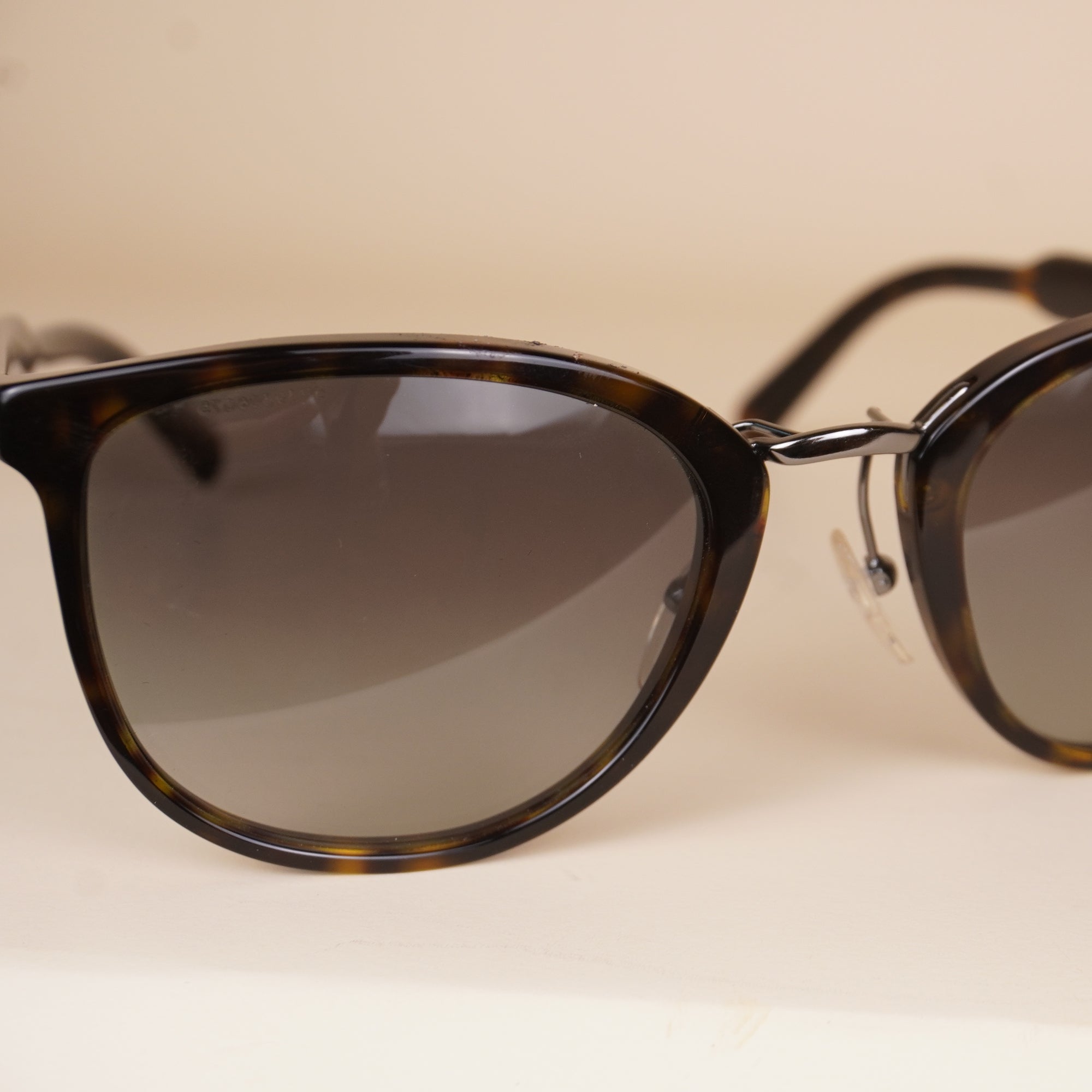 PRE-OWNED PR22SS Habana Tortoiseshell Round Sunglasses