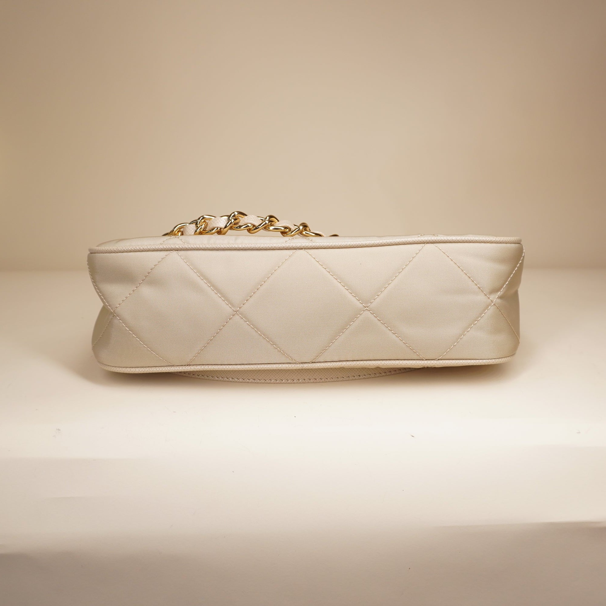 PRE-OWNED Re-Edition 1995 Chaîne Re-Nylon Shoulder Bag