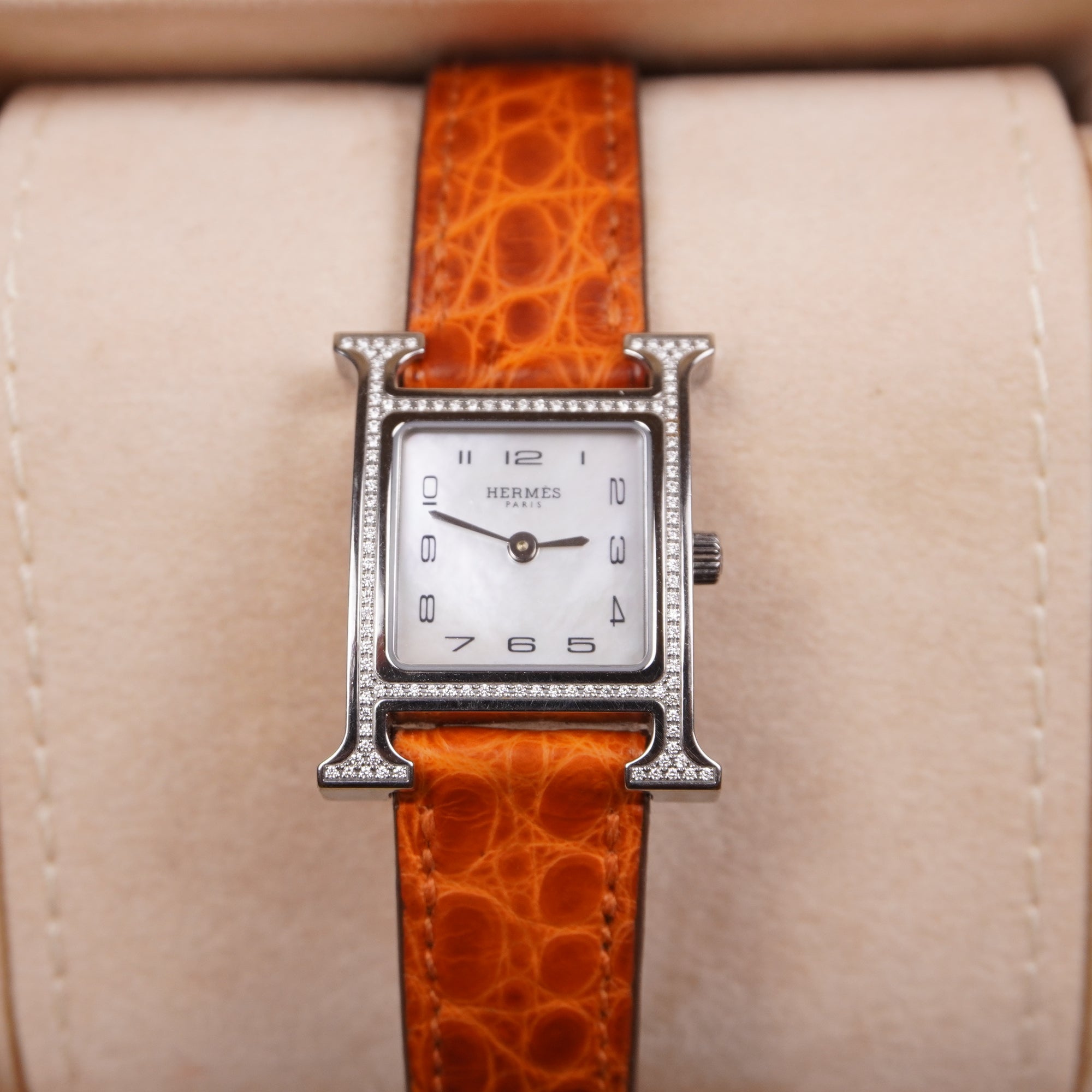 PRE-OWNED Heure H Wristwatch HH1.235