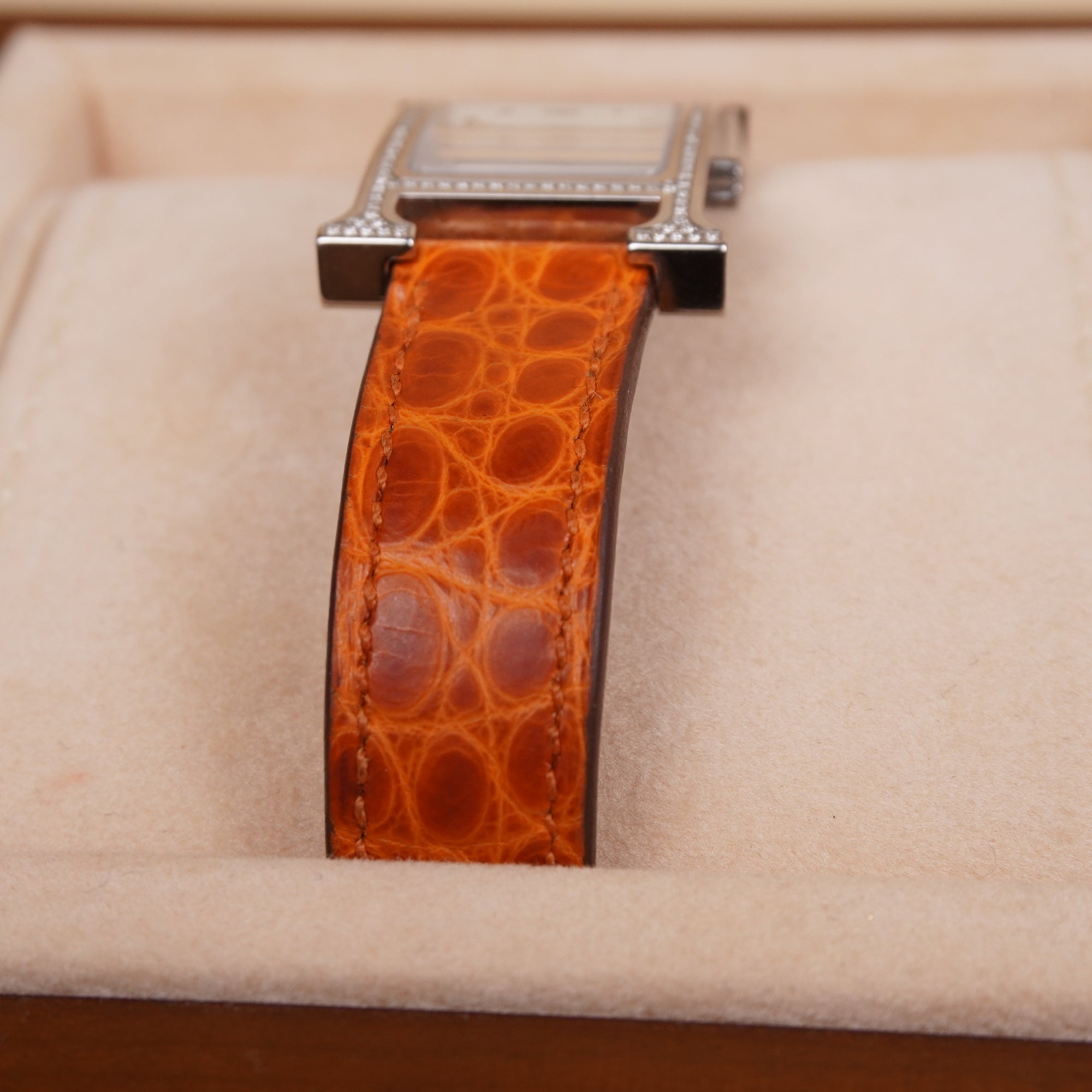 PRE-OWNED Heure H Wristwatch HH1.235