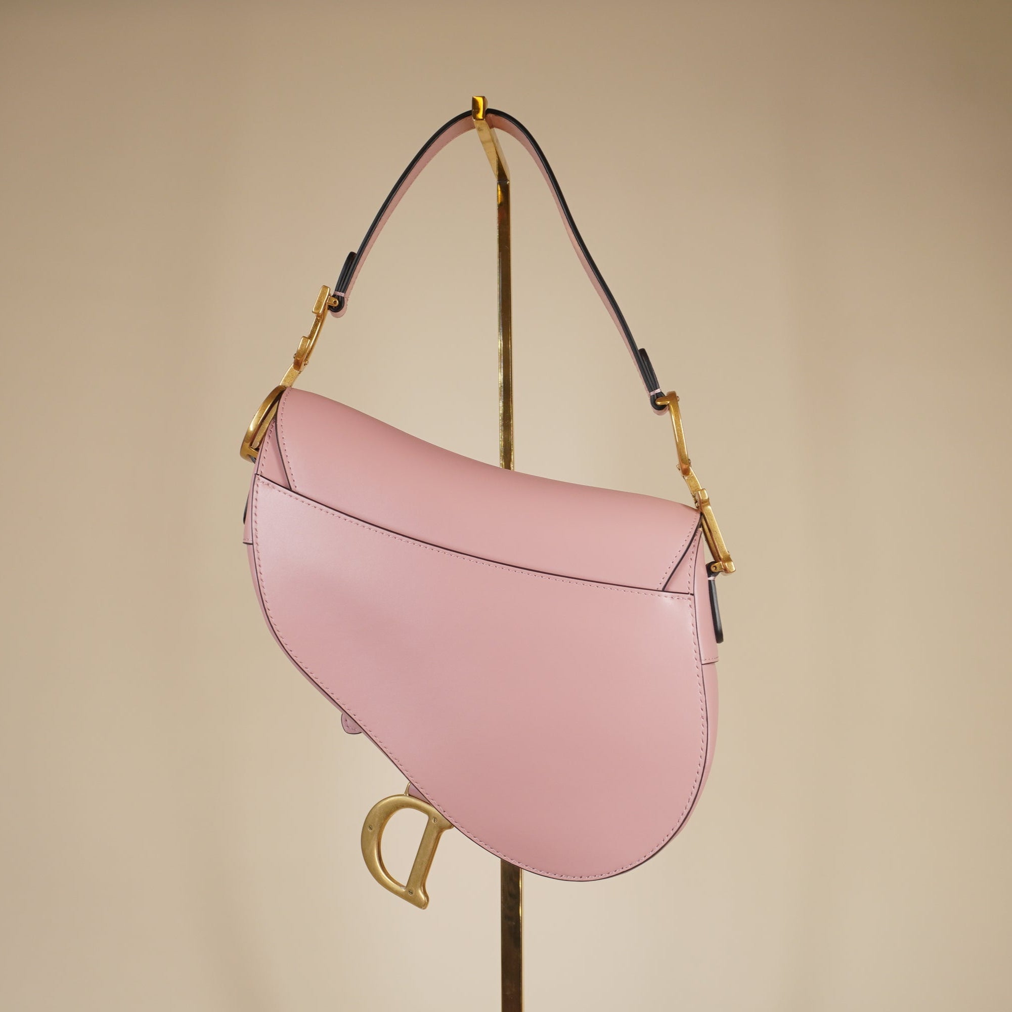 PRE-OWNED Smooth Calfskin Saddle Bag With Strap Antique Pink