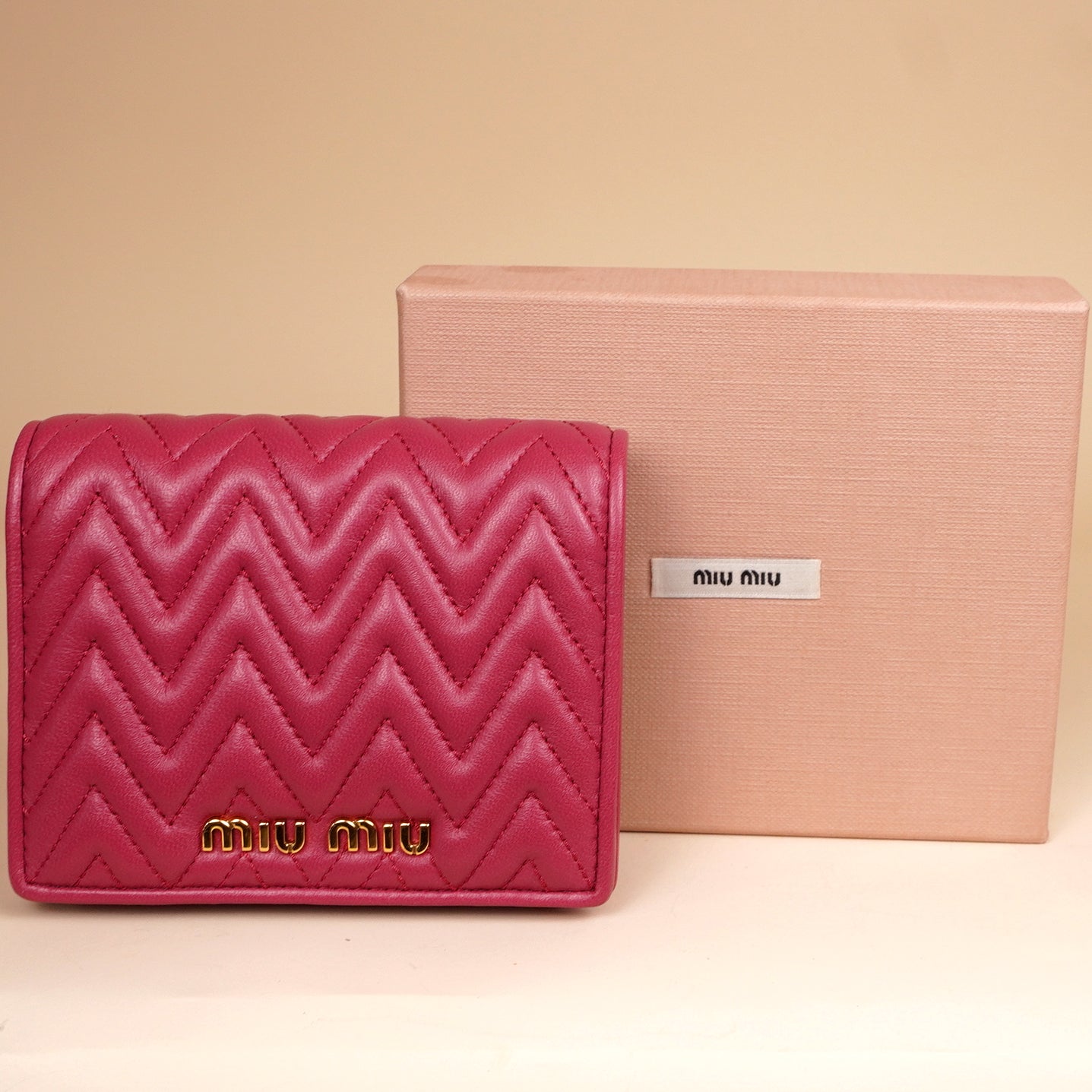 PRE-OWNED Quilted Chevron Lambskin Pink Compact Wallet