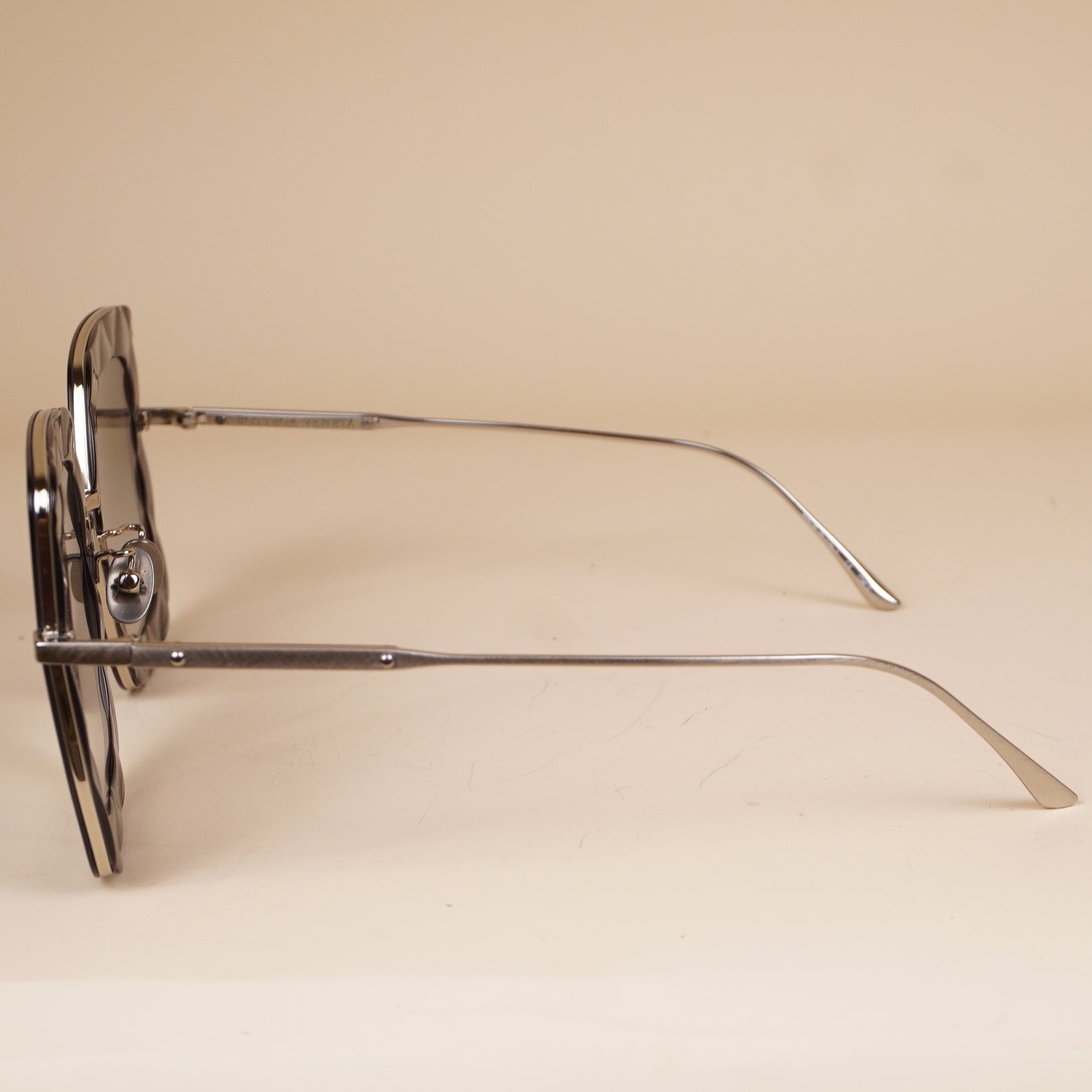 PRE-OWNED Grey BV0209S Oversize Square Gradient Sunglasses