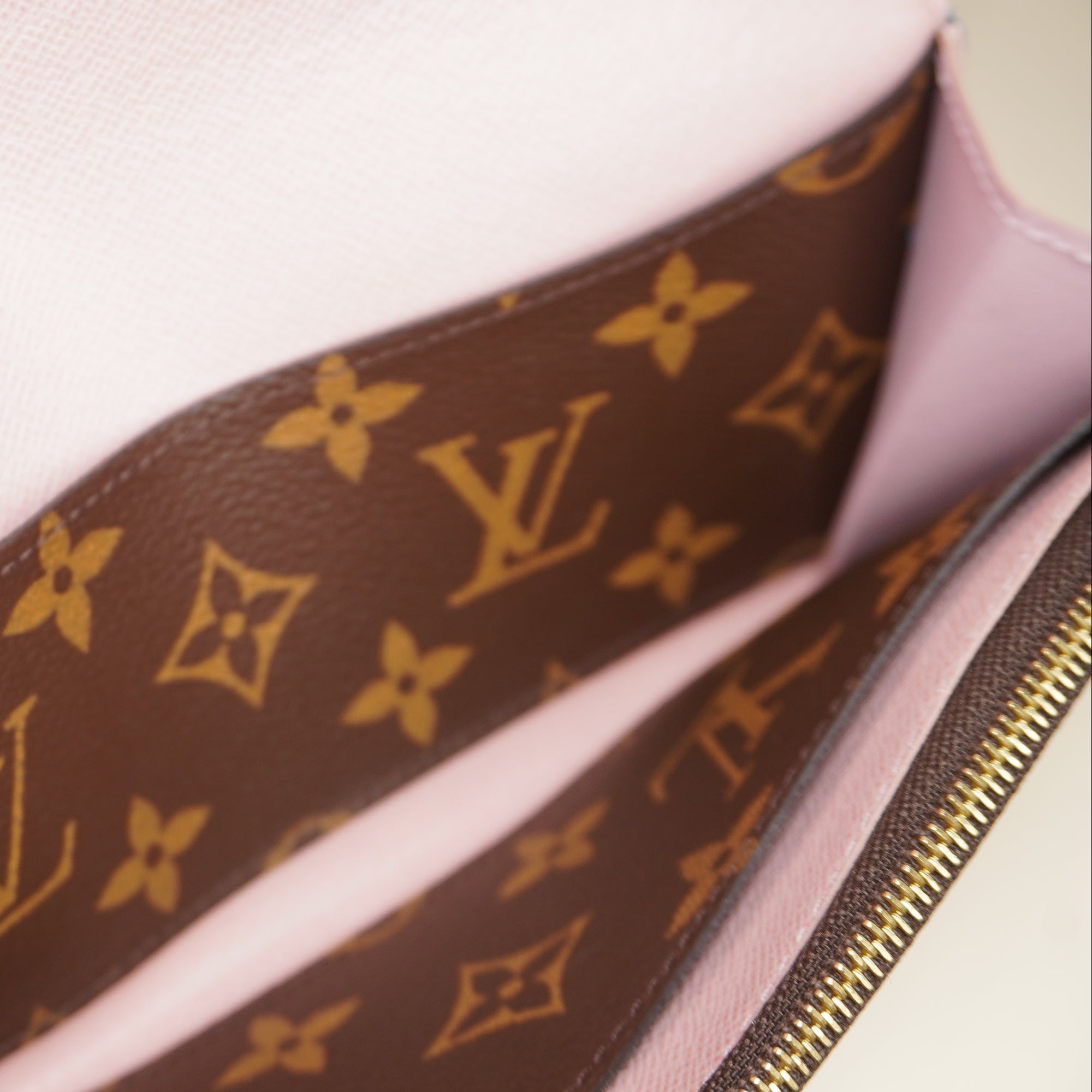  PRE-OWNED LV Monogram Canvas Emilie Wallet
