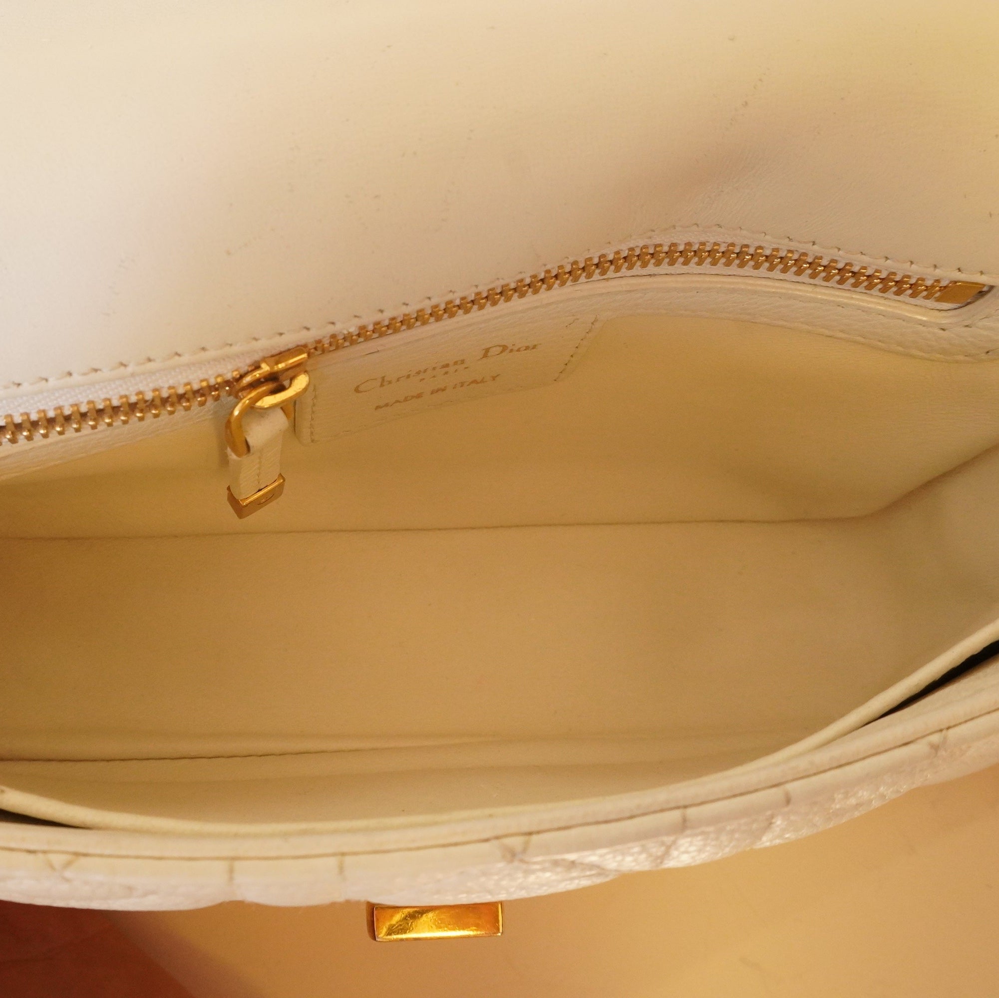 PRE-OWNED Chain Shoulder Bag Caro Small Crossbody Bag