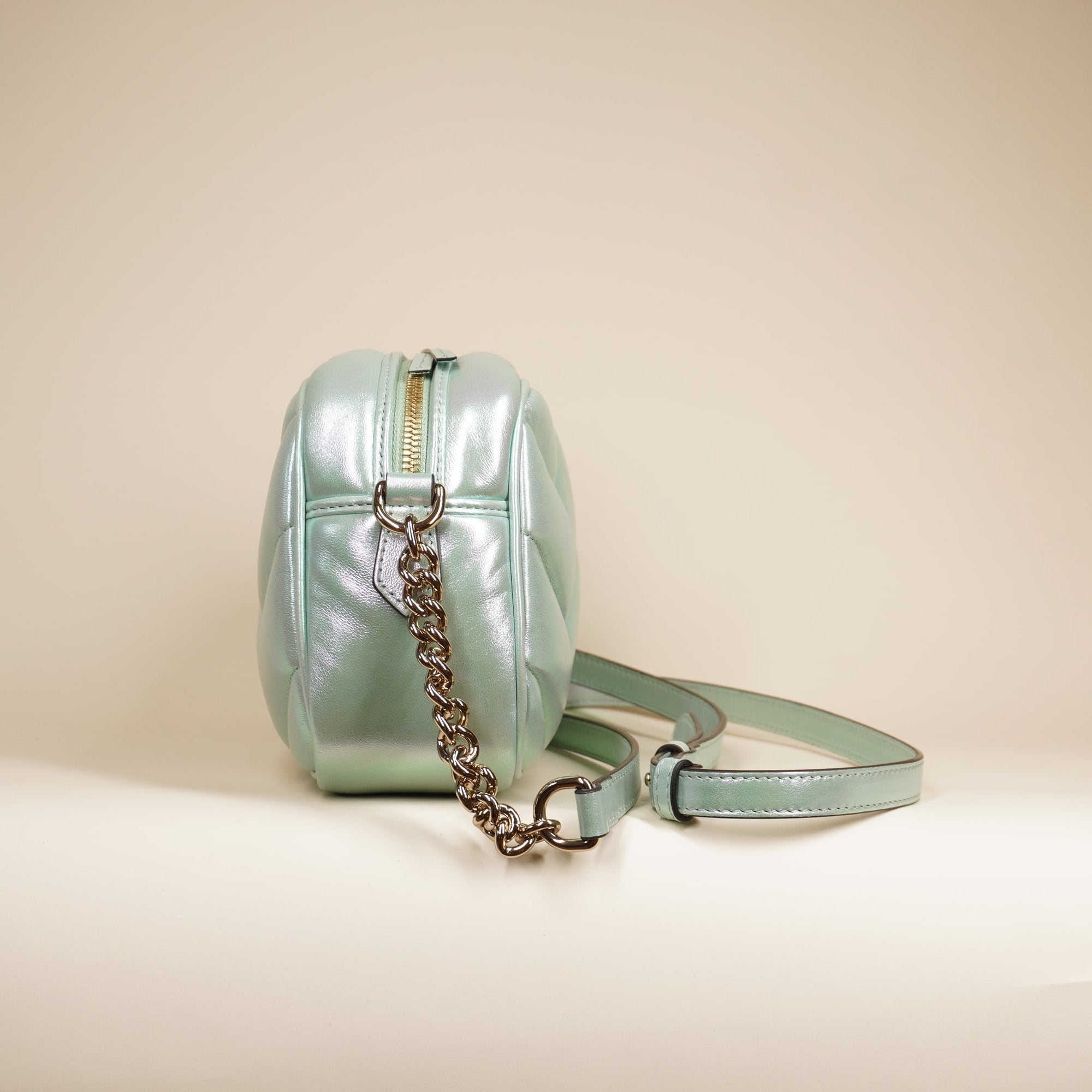 PRE-OWNED GG Iridescent Nappa Chevron Matelasse Small GG Marmont Chain Shoulder Bag