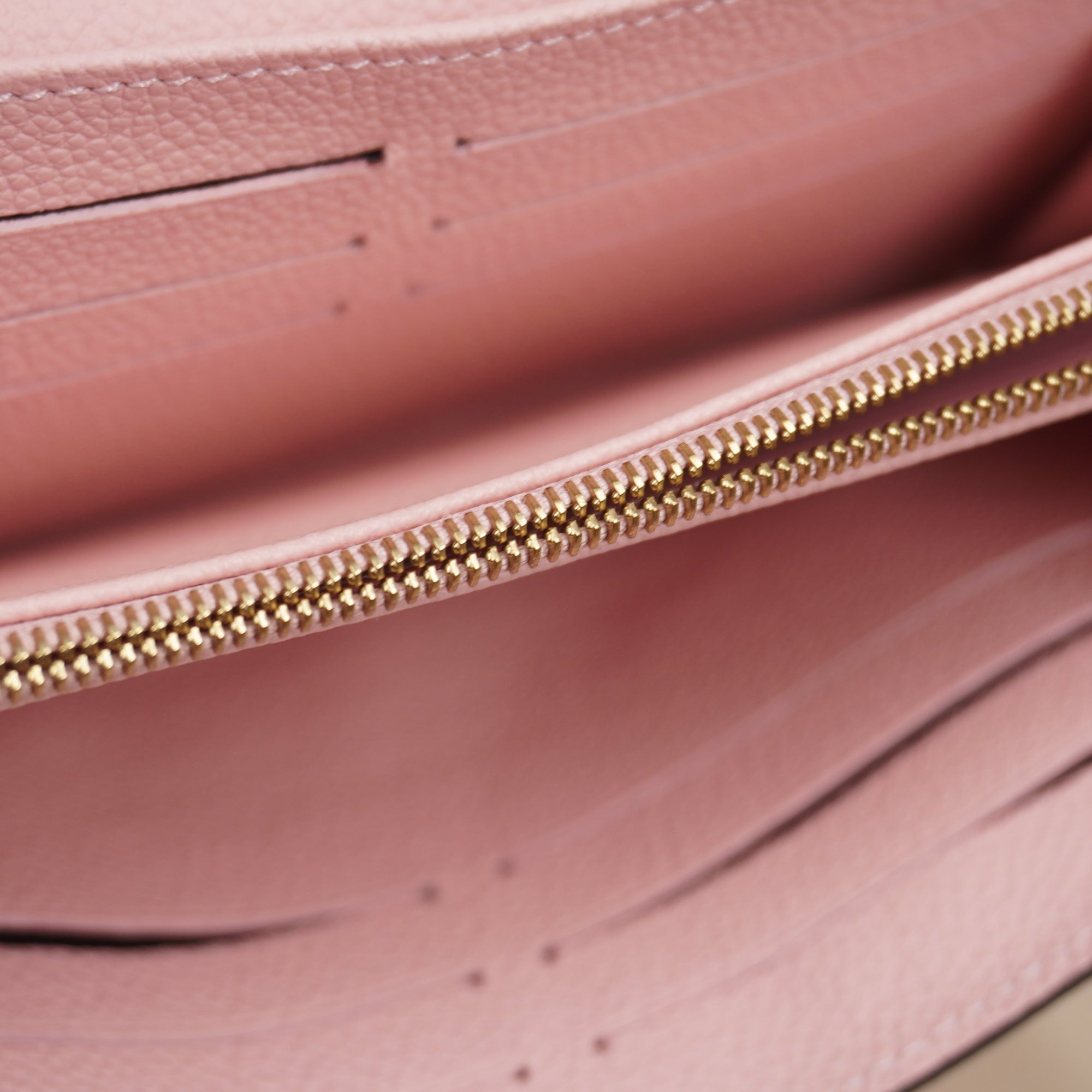 PRE-OWNED  Empreinte Sarah Wallet NM Rose Ballerine