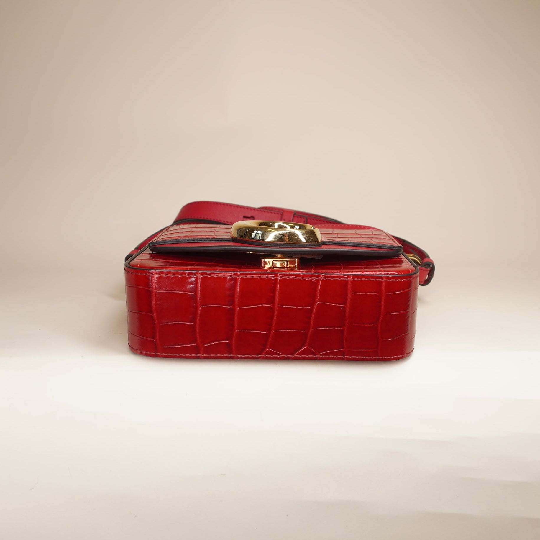 PRE-OWNED C Red Mini Bag in Embossed Croc Shoulder Bag