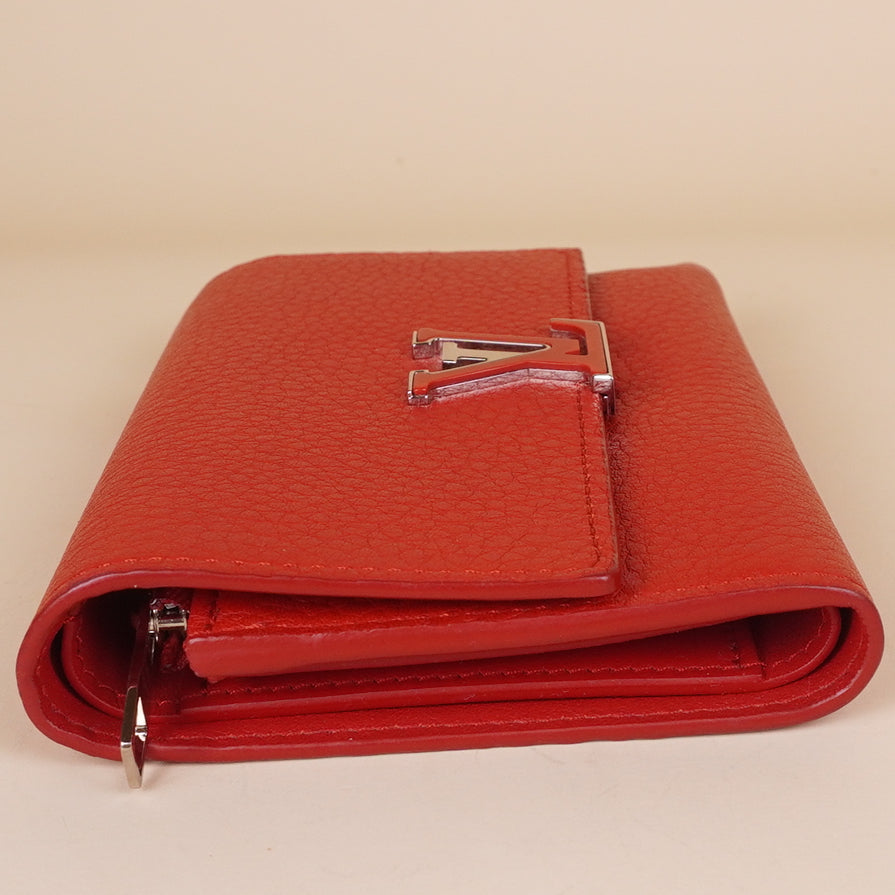 PRE-OWNED LV Taurillon Capucines Compact Wallet Scarlet