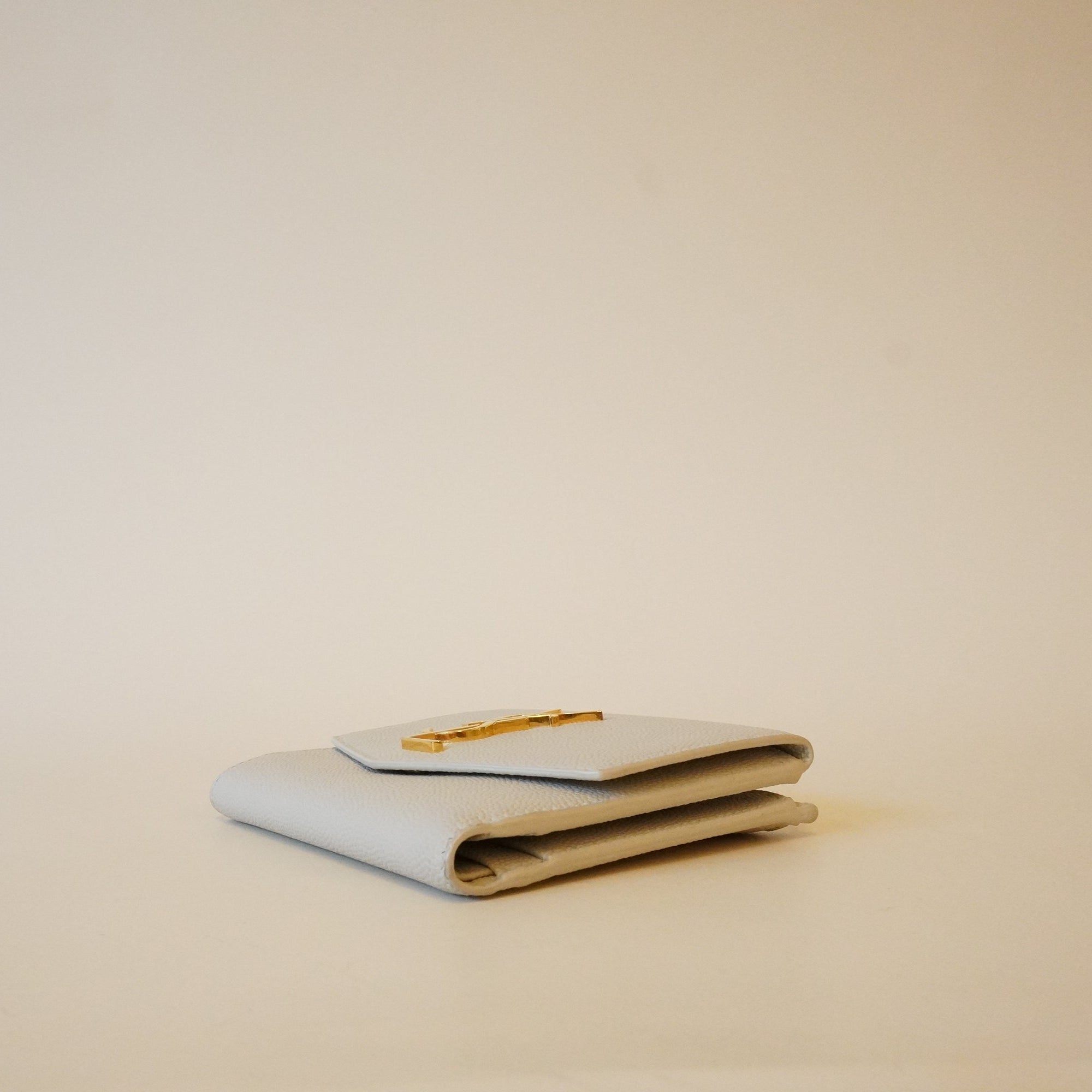 PRE-OWNED White Grain De Poudre Monogram Uptown Compact Wallet