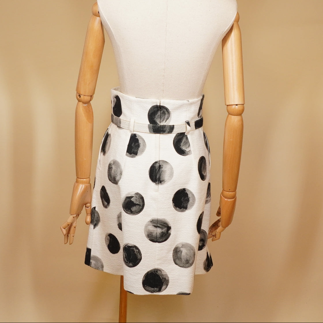 PRE-OWNED D&G Painted Polka Dot Print Skirt in White Cotton S