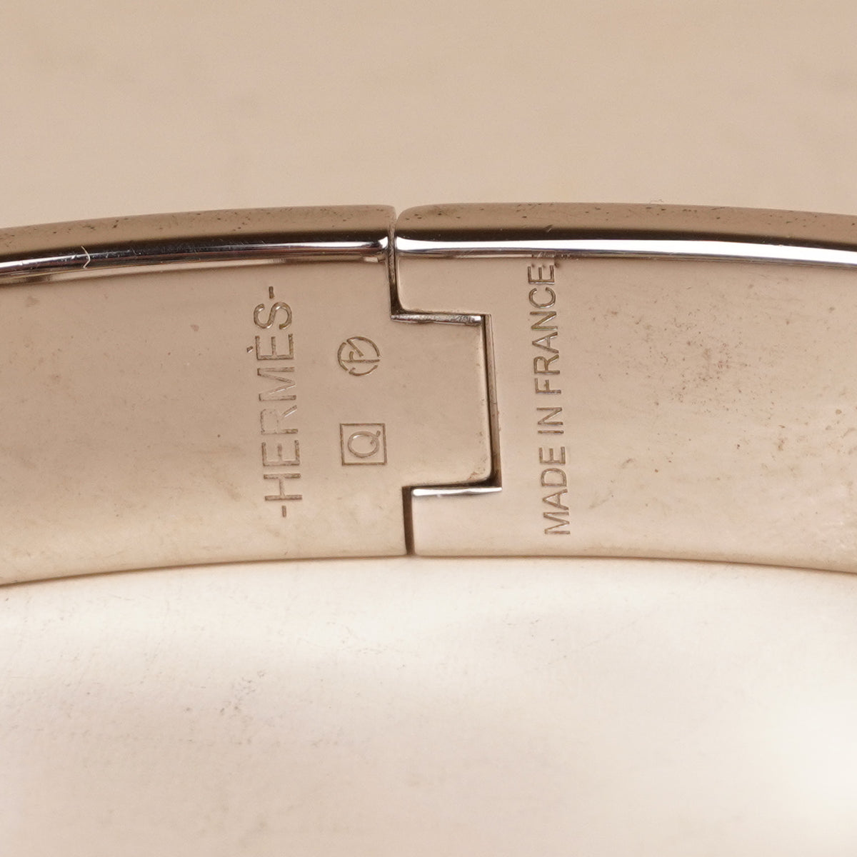 PRE-OWNED Blue Enamel Clic Clac H Bangle