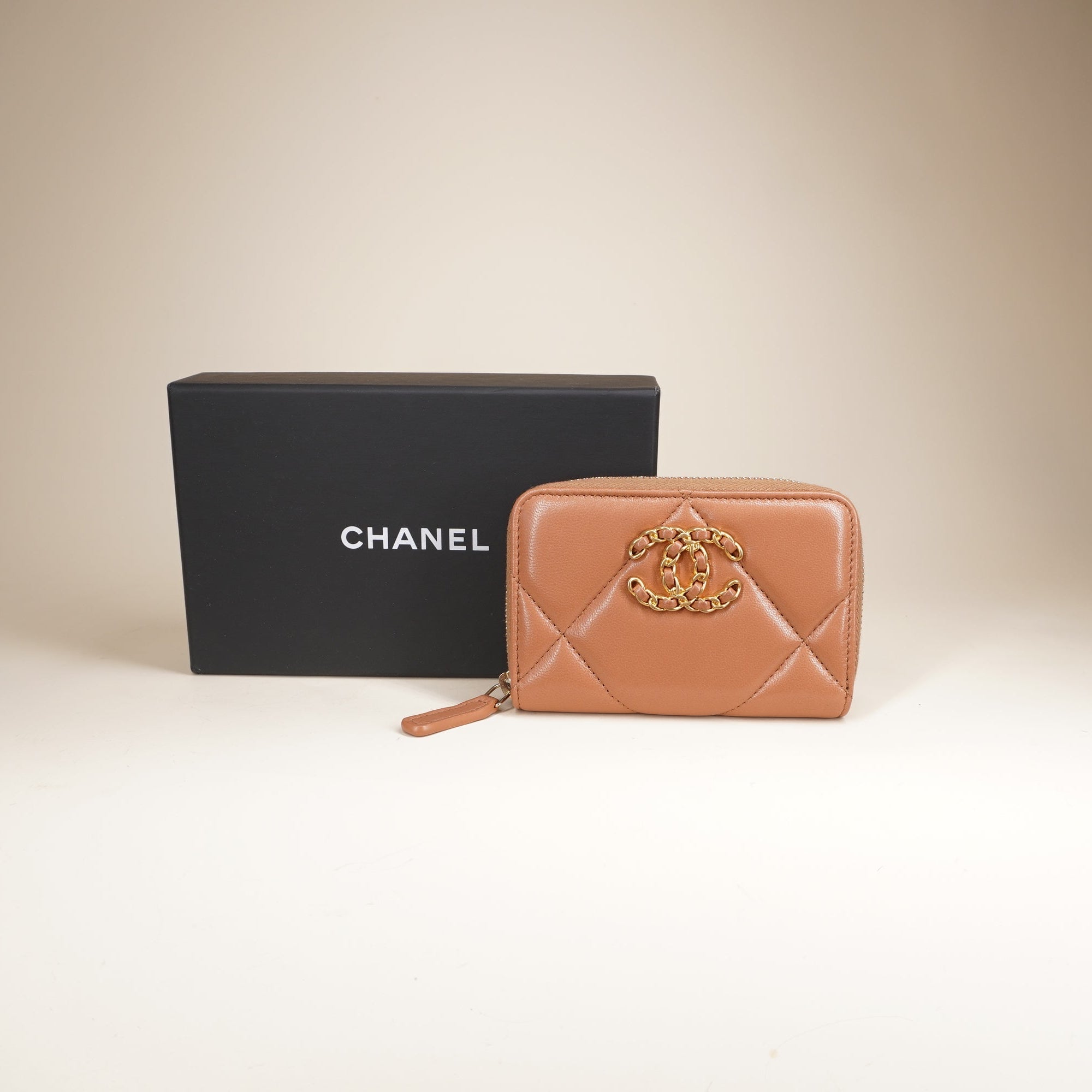 PRE-OWNED Lambskin Quilted Chanel 19 Zip Around Coin Purse Wallet Brown