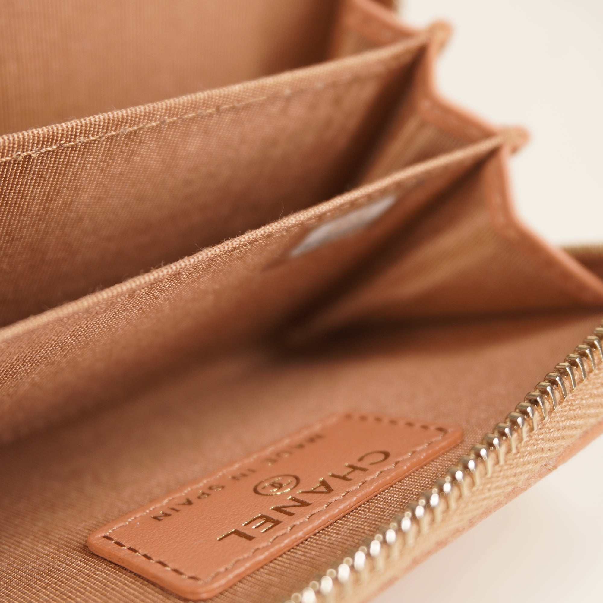 PRE-OWNED Lambskin Quilted Chanel 19 Zip Around Coin Purse Wallet Brown