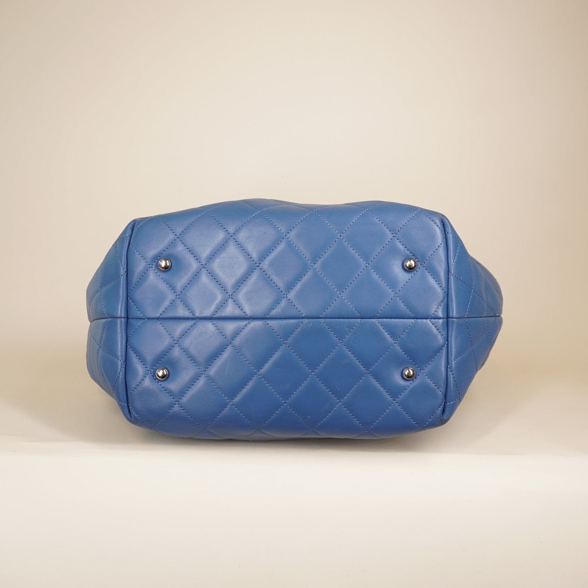 PRE-OWNED  Blue Leather Up in the air Perforated Leather Shoulder Bag