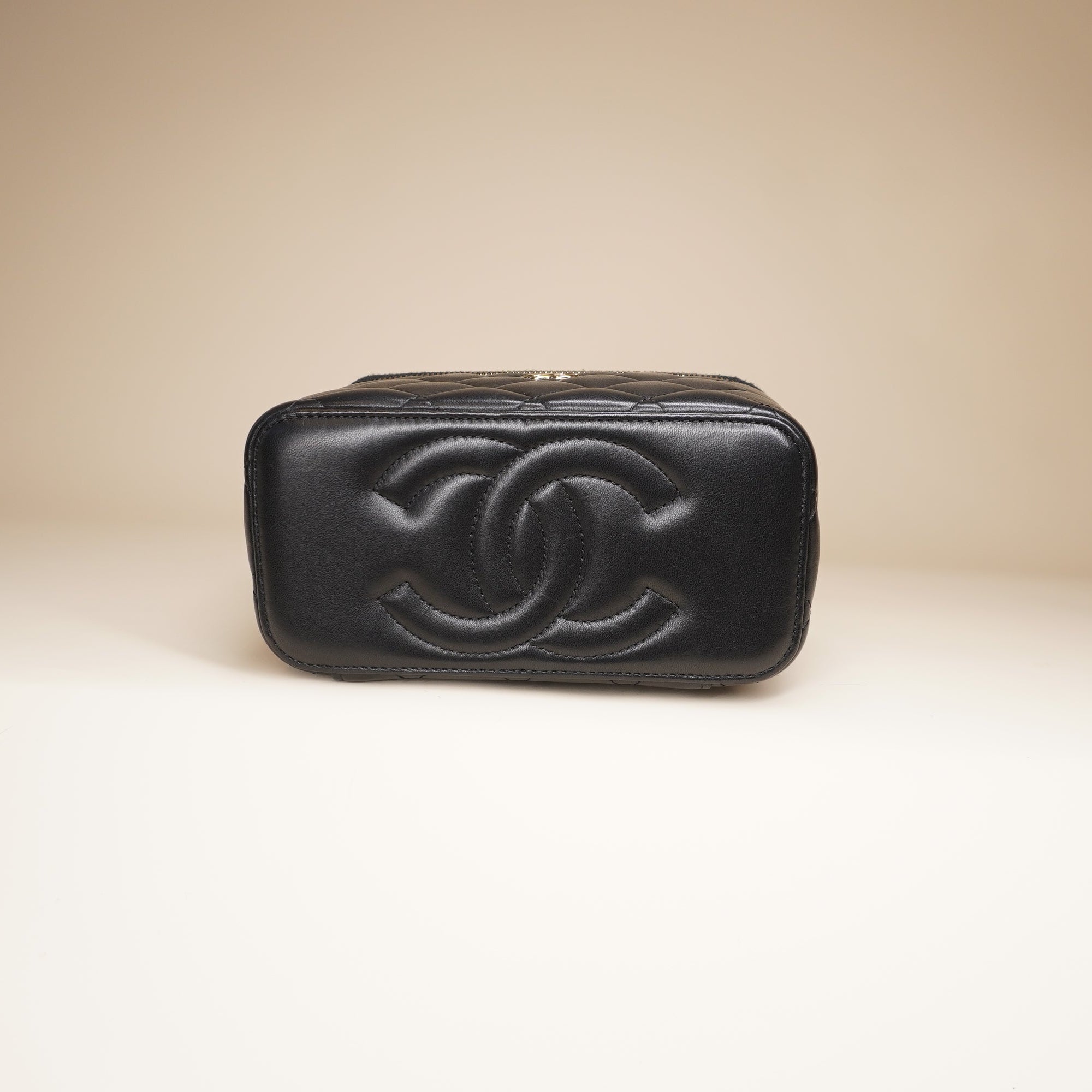 PRE-OWNED CC Black Leather Vanity Top Handle Shoulder Bag