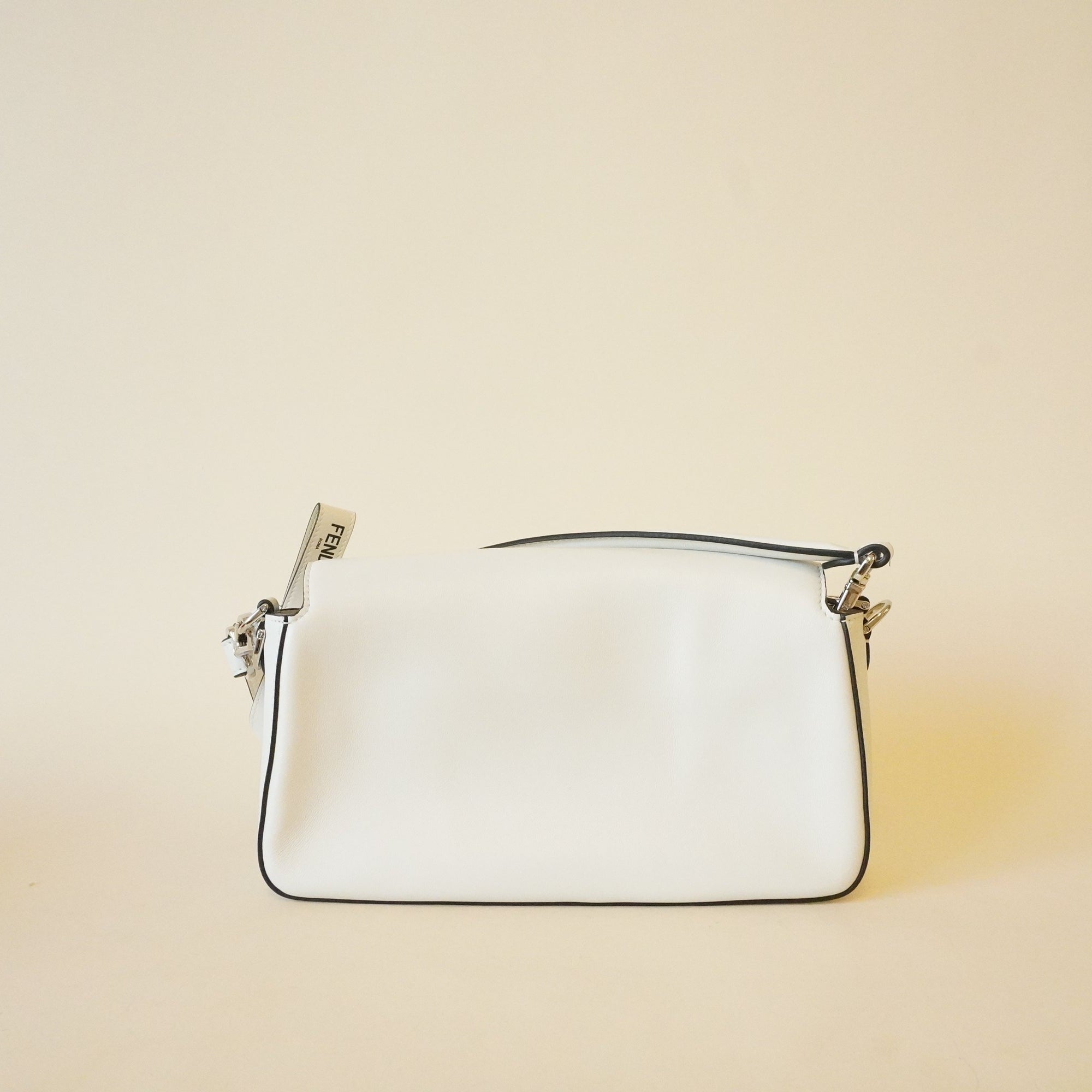 PRE-OWNED Maxi Baguette By Marc Jacobs White Canvas Shoulder Bag