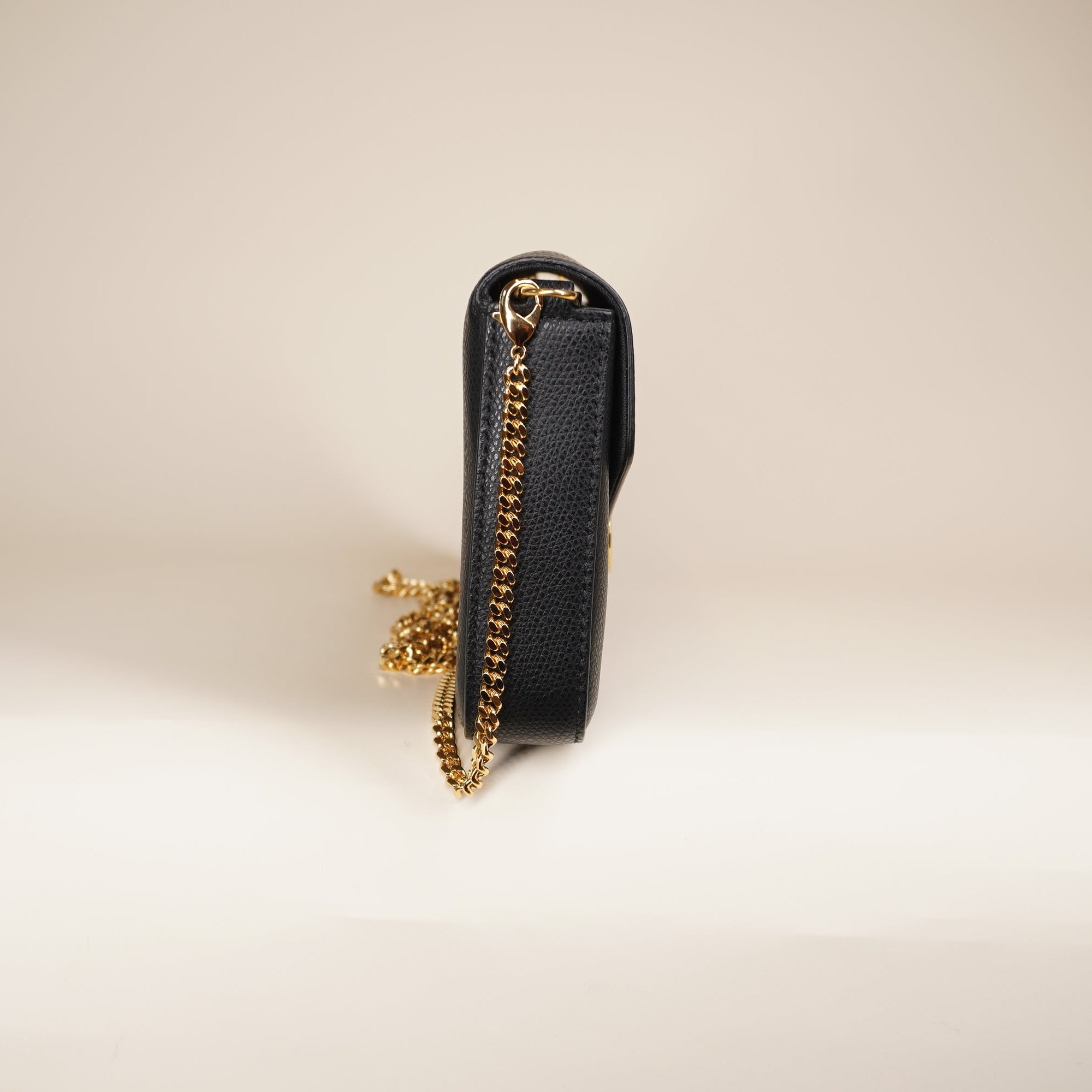 PRE-OWNED Vitello Cruise F is Envelope Wallet on Chain with Pouches Black