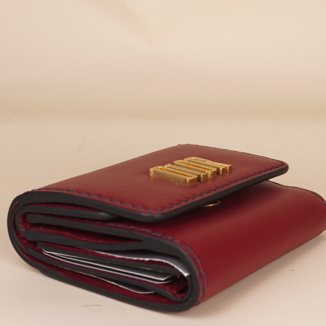PRE-OWNED CD Trifold Wallet Red Grained Leather Wallet Bag