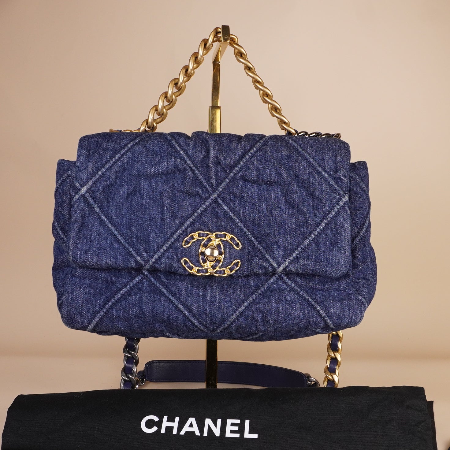 PRE-OWNED CC Denim Quilted Medium CC 19 Flap