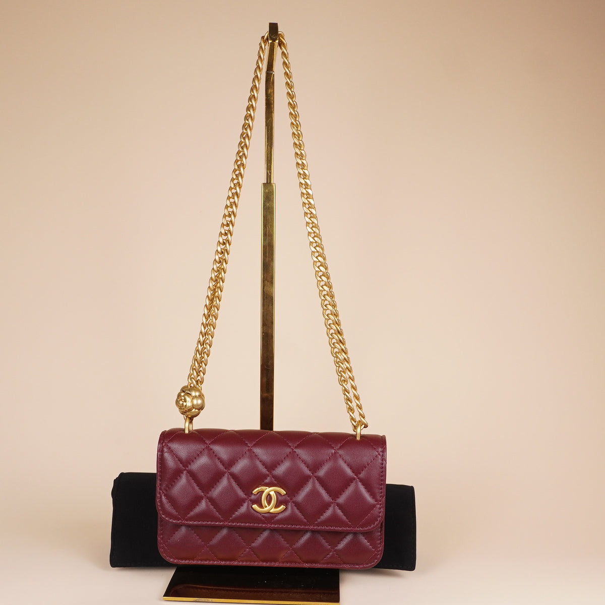 PRE-OWNED CC Camellia Crush Quilted Lambskin Burgundy Wallet On Chain