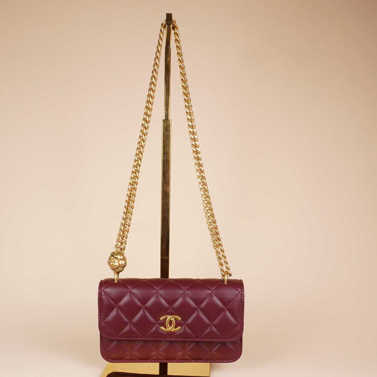 PRE-OWNED CC Camellia Crush Quilted Lambskin Burgundy Wallet On Chain