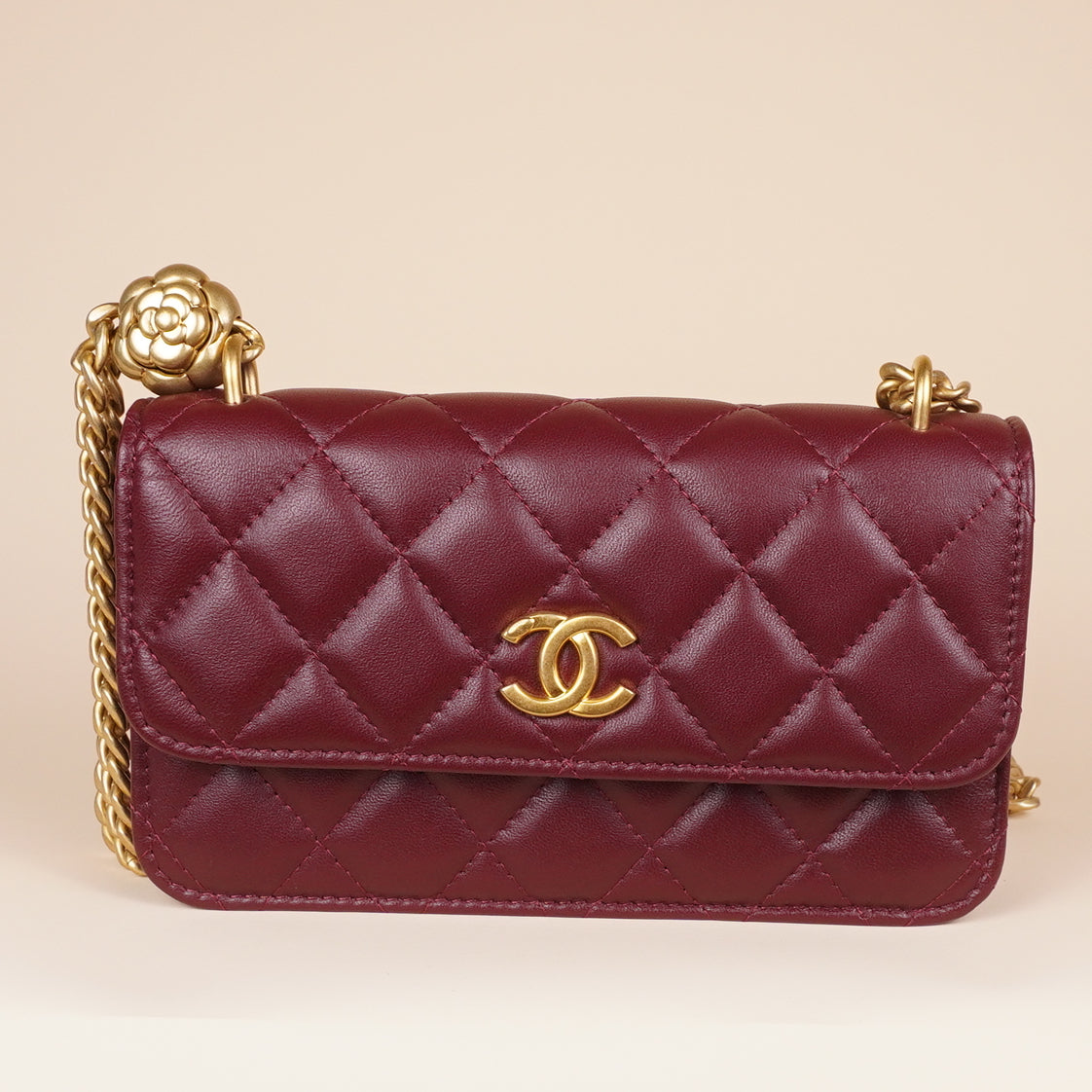 PRE-OWNED CC Camellia Crush Quilted Lambskin Burgundy Wallet On Chain