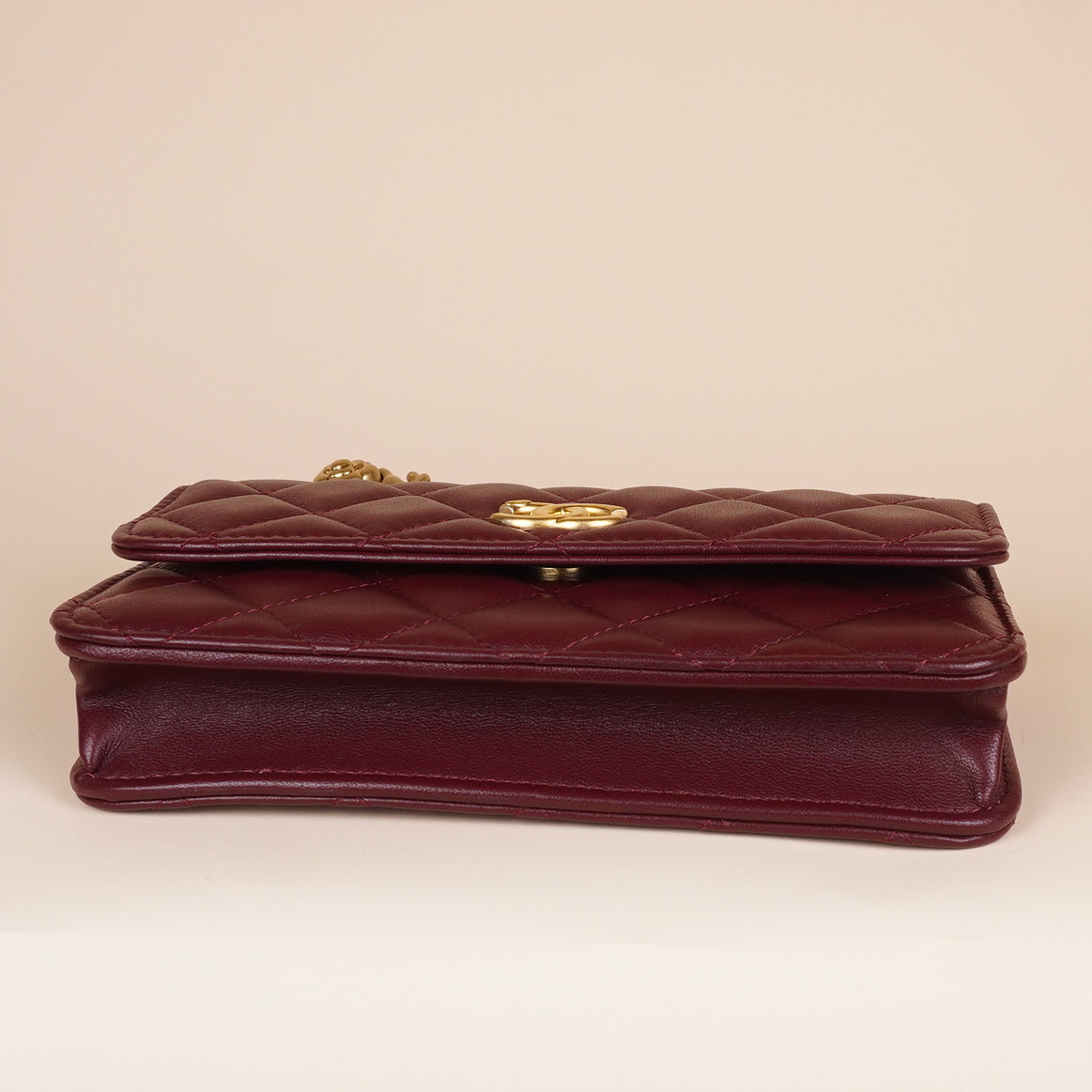 PRE-OWNED CC Camellia Crush Quilted Lambskin Burgundy Wallet On Chain