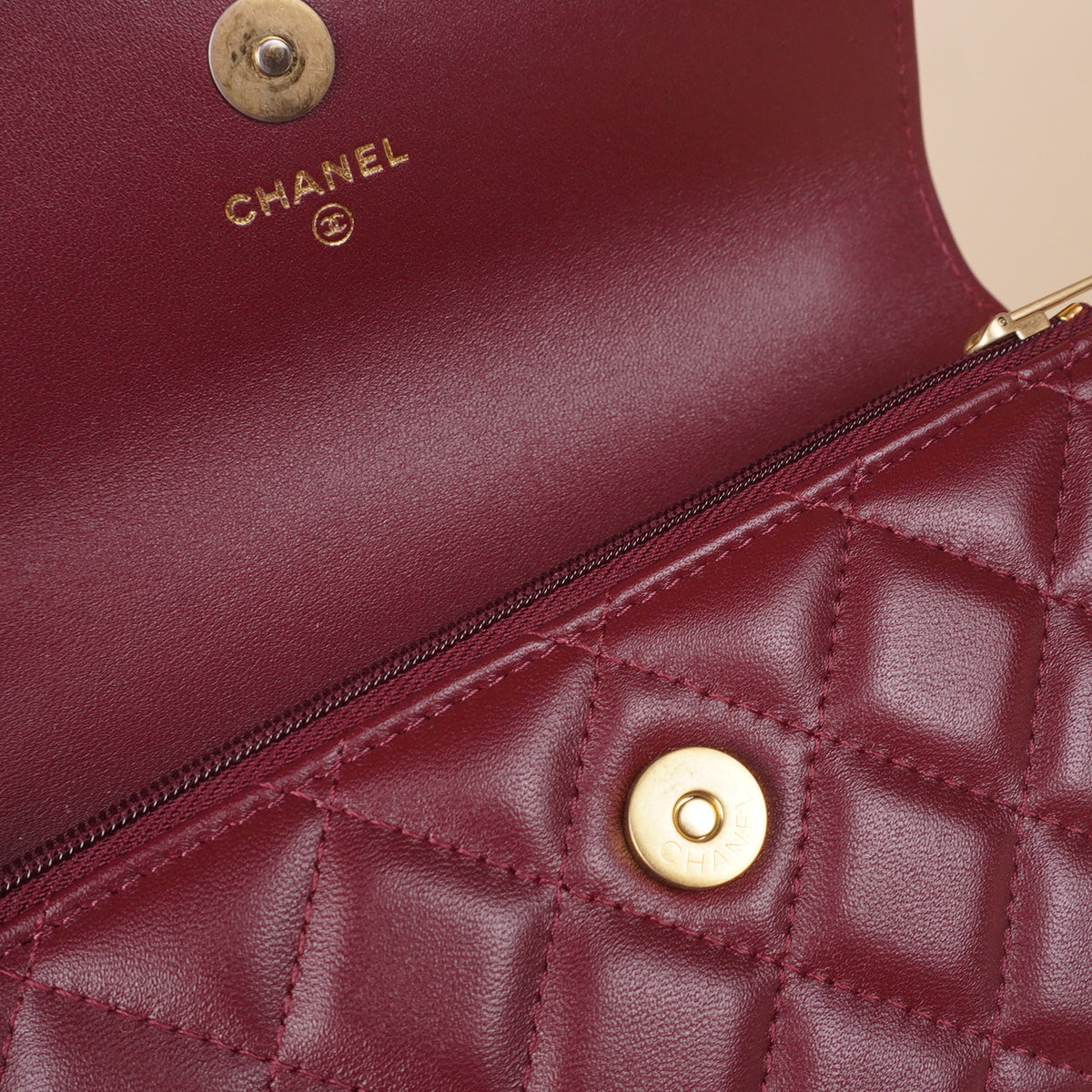 PRE-OWNED CC Camellia Crush Quilted Lambskin Burgundy Wallet On Chain