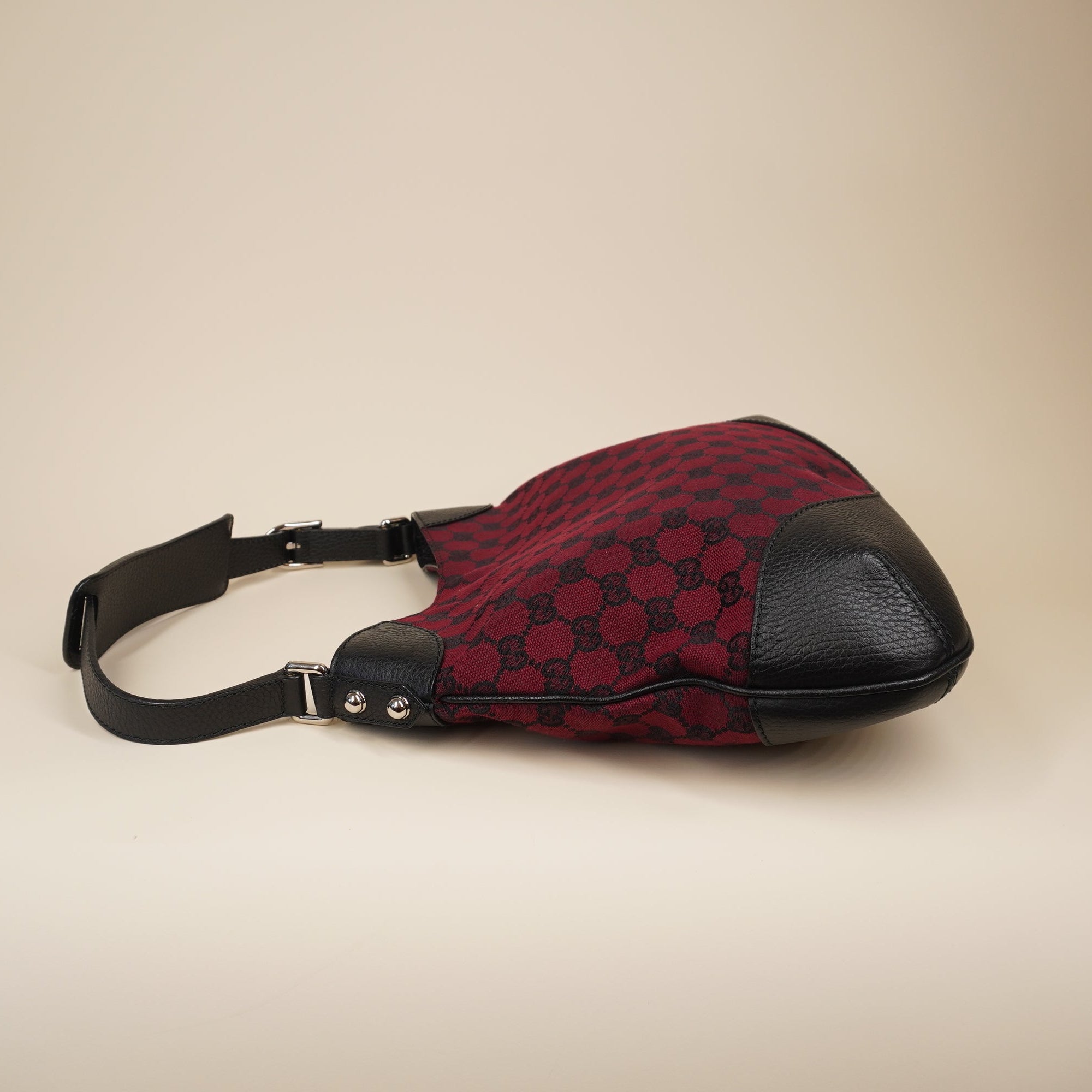 PRE-OWNED GG Canvas Shoulder Bag Black Red