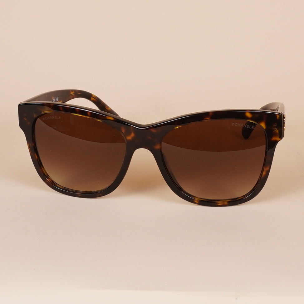 PRE-OWNED Interlocking CC Logo Square Sunglasses