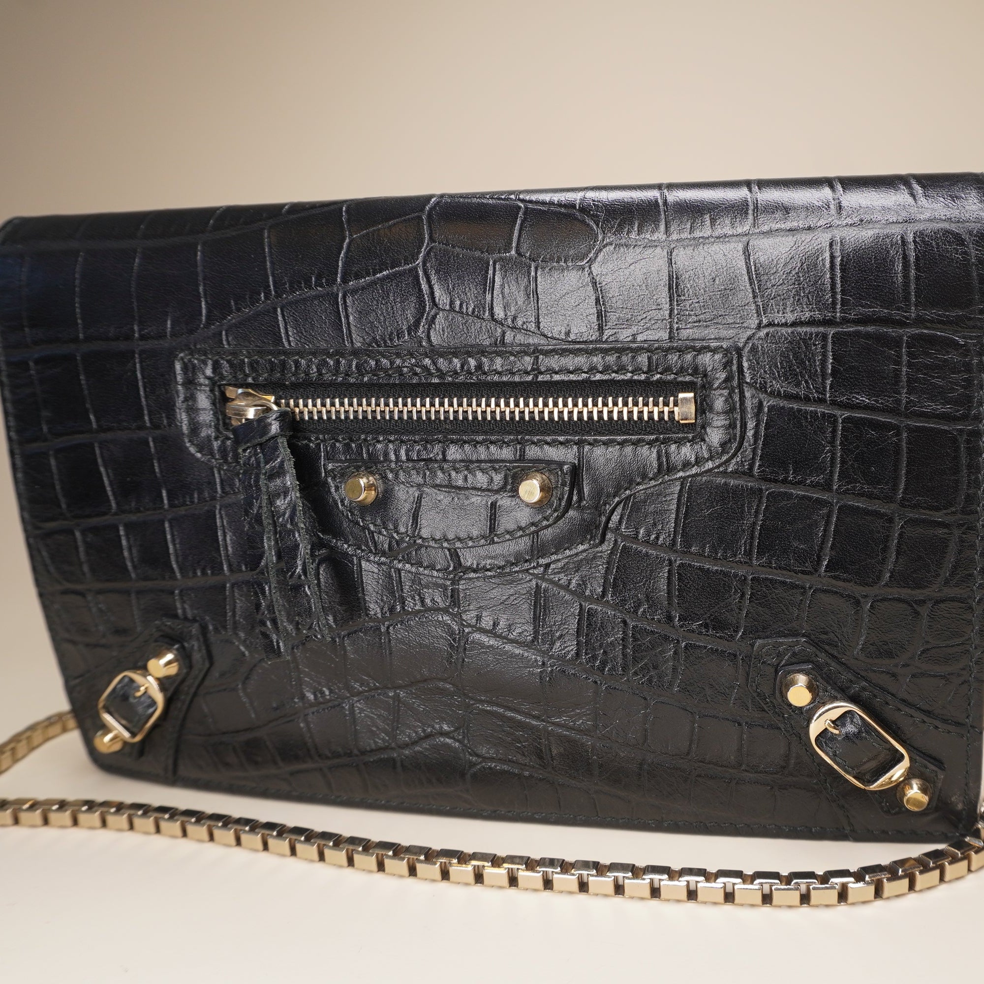 PRE-OWNED Black Croc Embossed Leather Classic Wallet On Chain