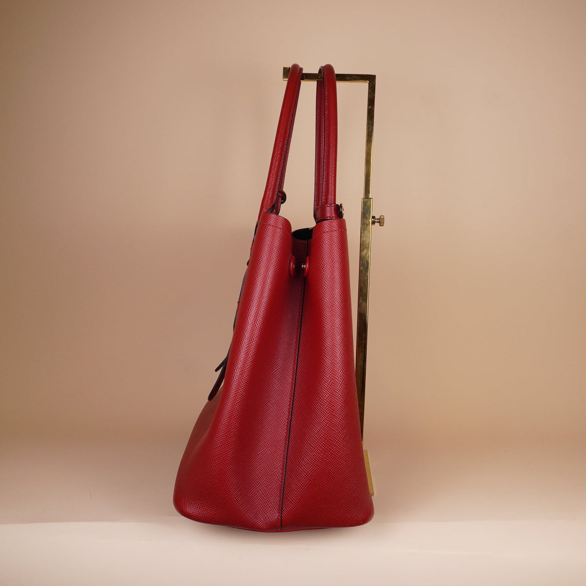 PRE-OWNED Red Saffiano Leather Galleria Double Zip Shoulder Bag