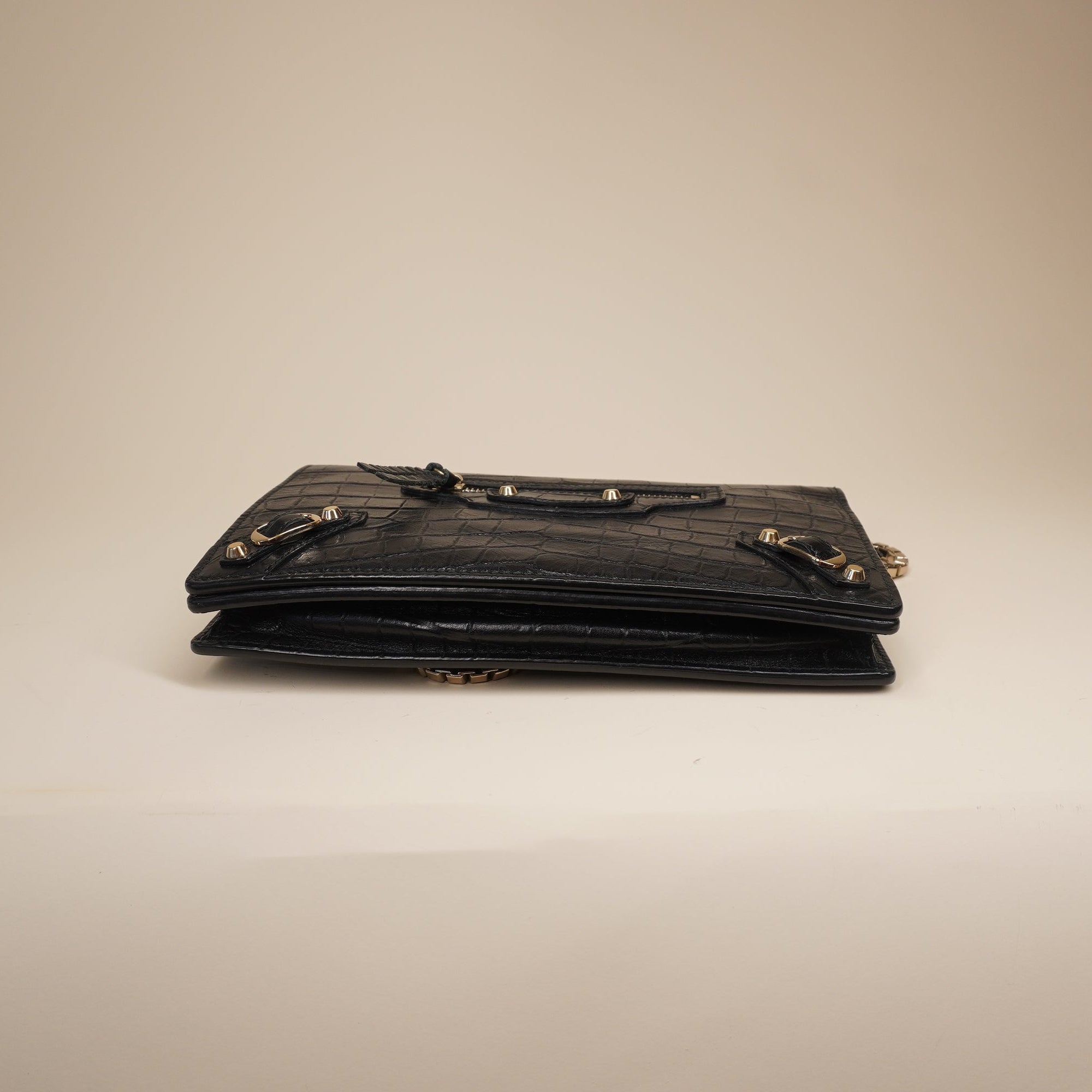PRE-OWNED Black Croc Embossed Leather Classic Wallet On Chain