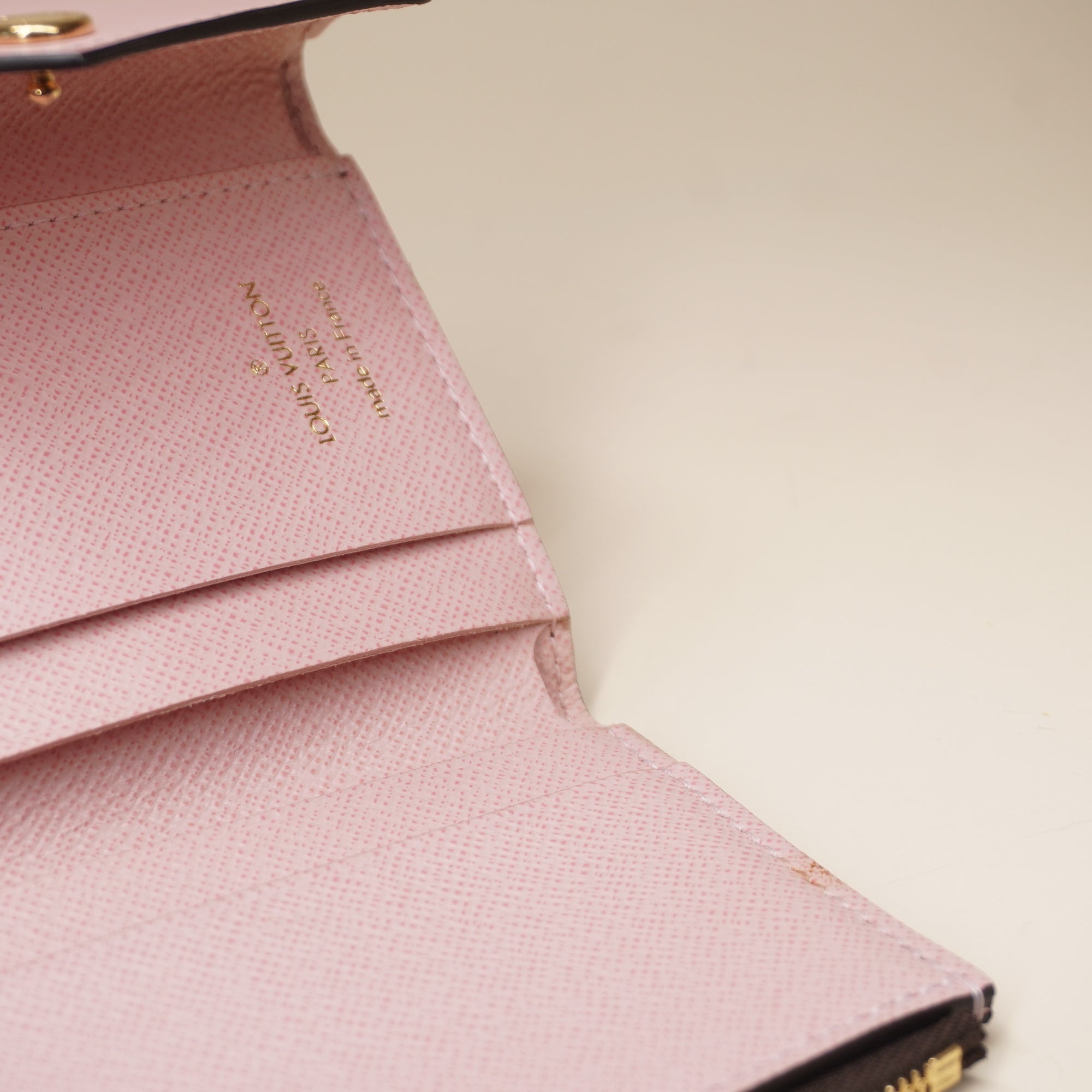  LV Monogram Zoe Wallet Rose Ballerine