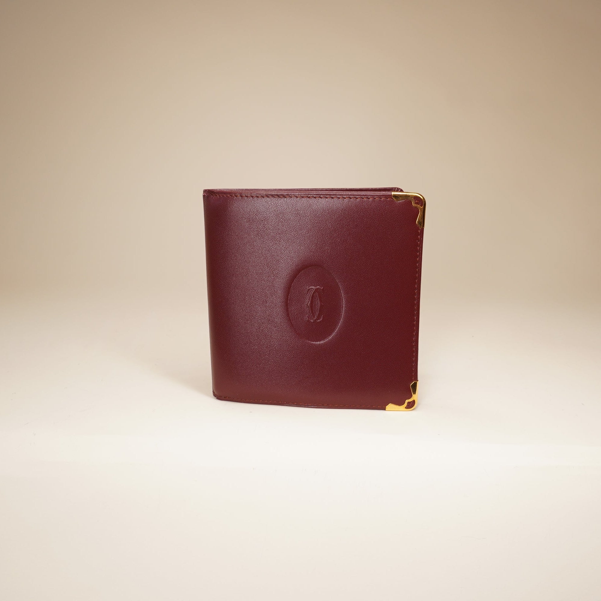 PRE-OWNED Bifold Wallet Must Line Leather Burgundy