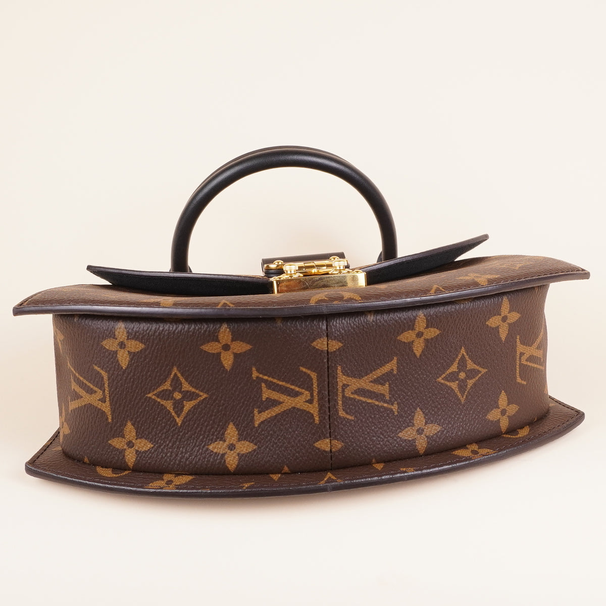 PRE-OWNED LV Reverse Monogram Tilsitt