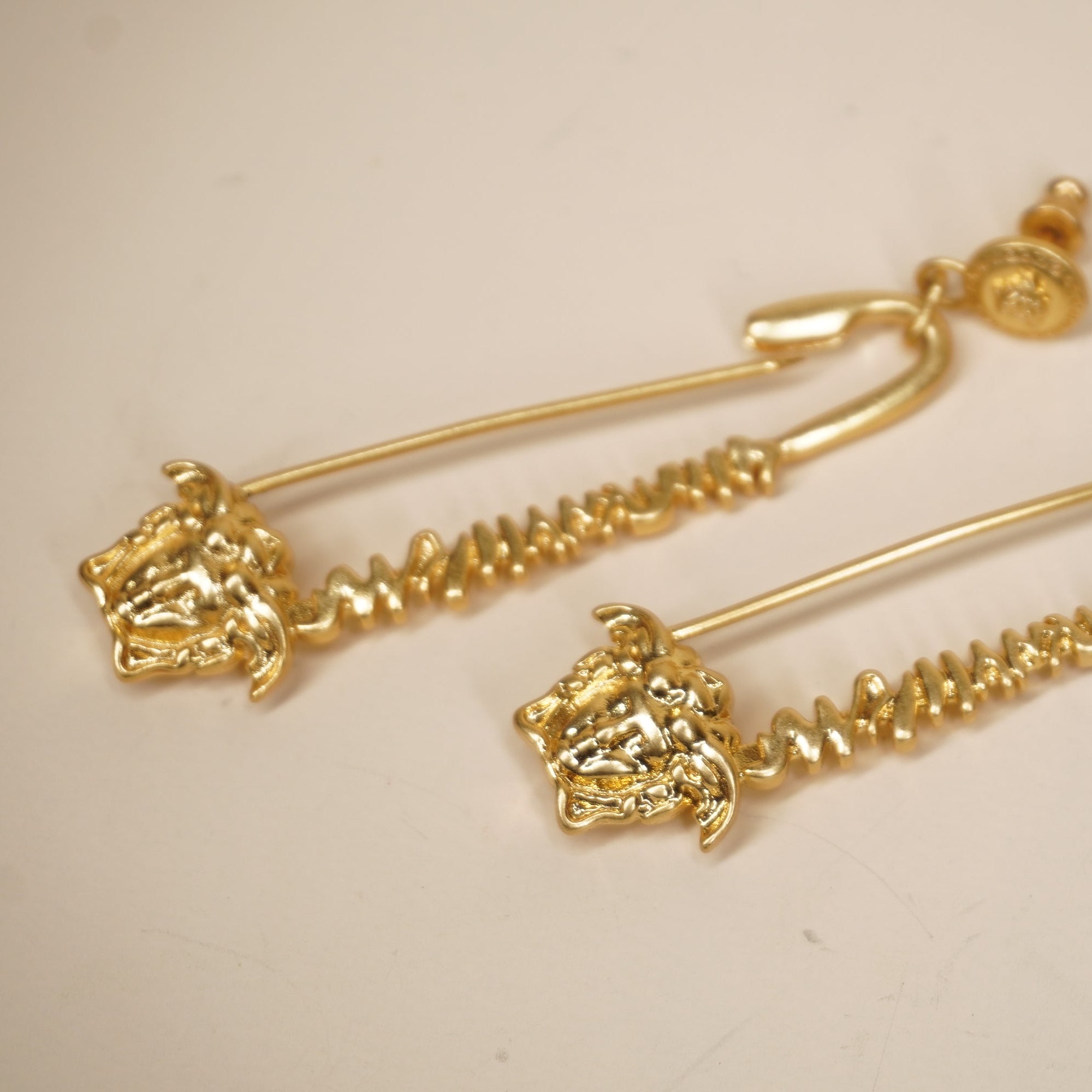 PRE-OWNED Medusa Head Safety Gold Pin Earrings 