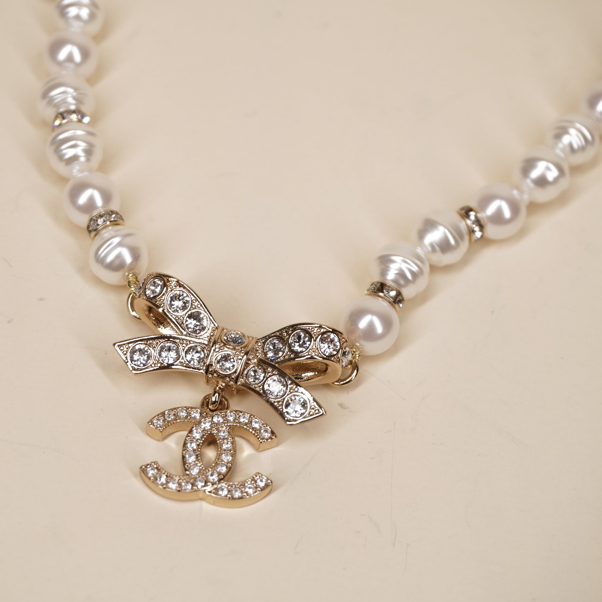 PRE-OWNED Pearl Crystal Chain CC Necklace Gold