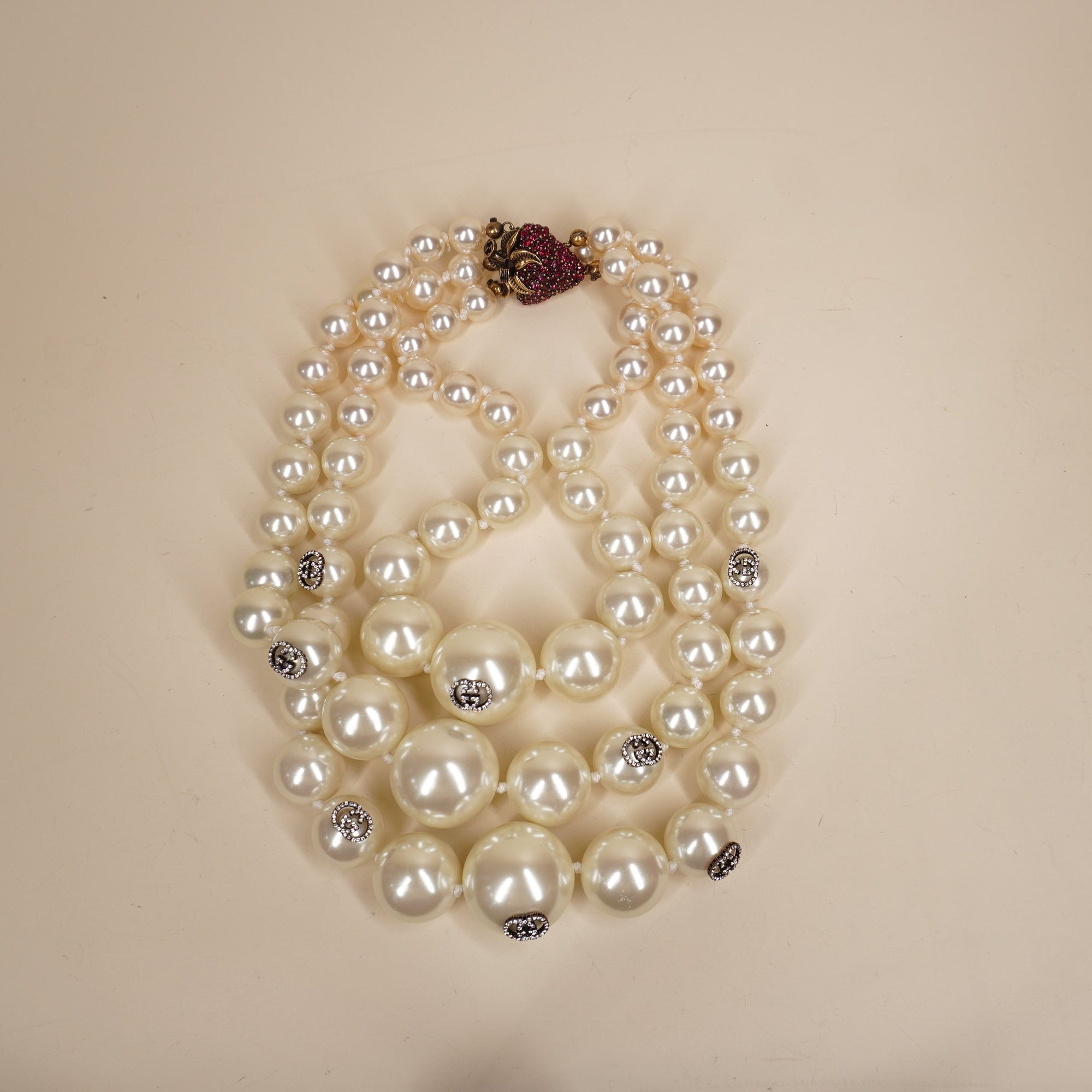 PRE-OWNED Necklace Multi Faux Pearl Hardware Rhinestones Strawberry Interlocking G