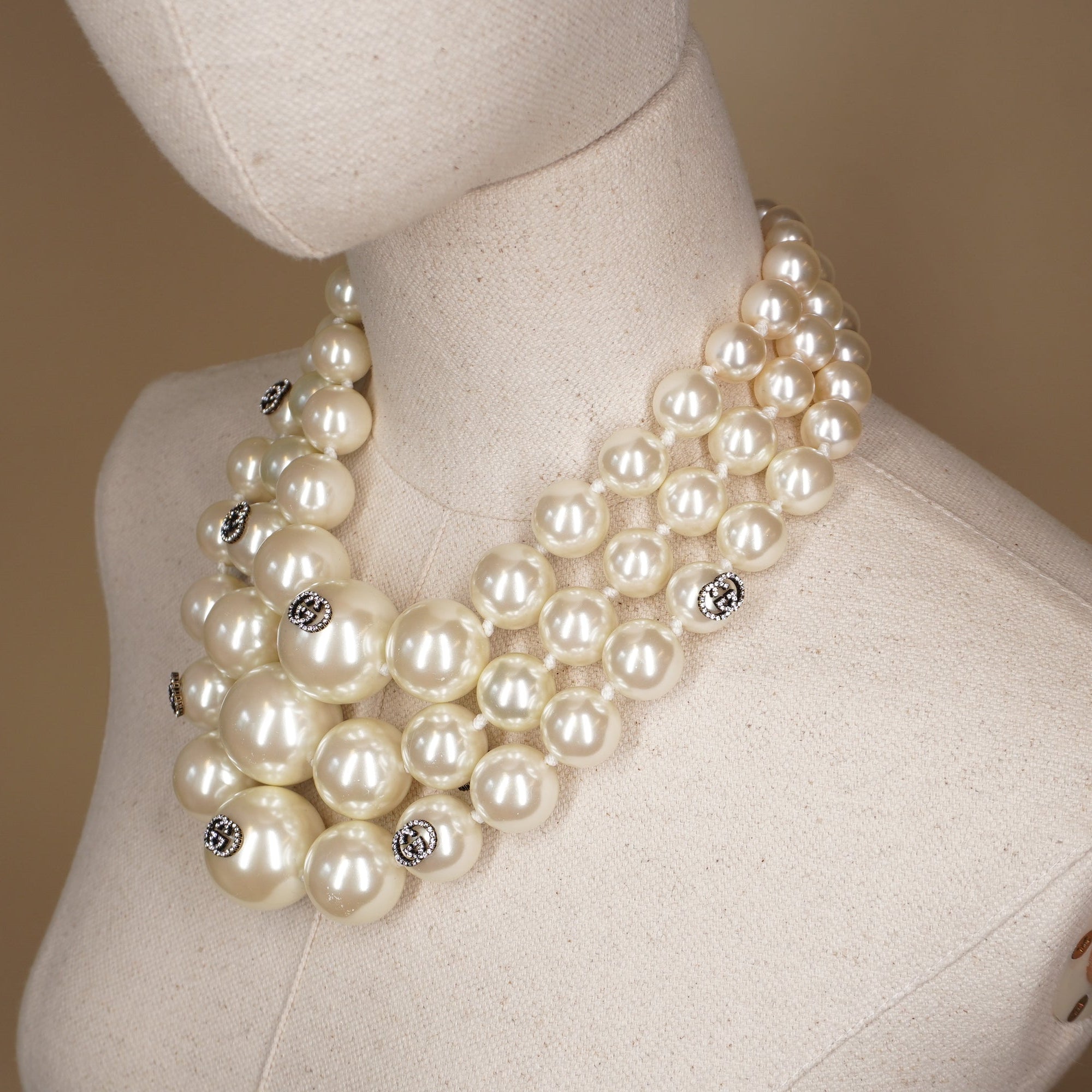 PRE-OWNED Necklace Multi Faux Pearl Hardware Rhinestones Strawberry Interlocking G