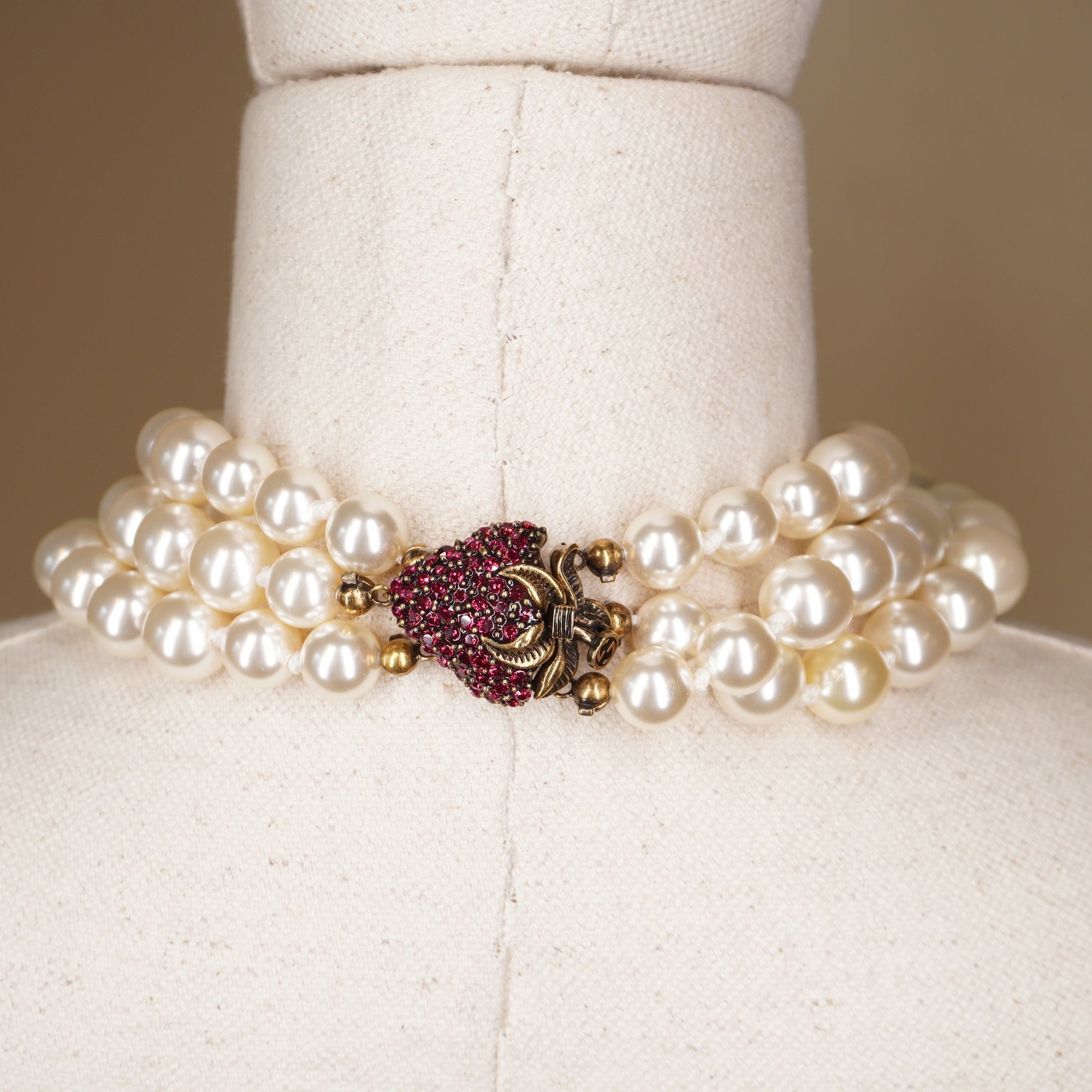 PRE-OWNED Necklace Multi Faux Pearl Hardware Rhinestones Strawberry Interlocking G