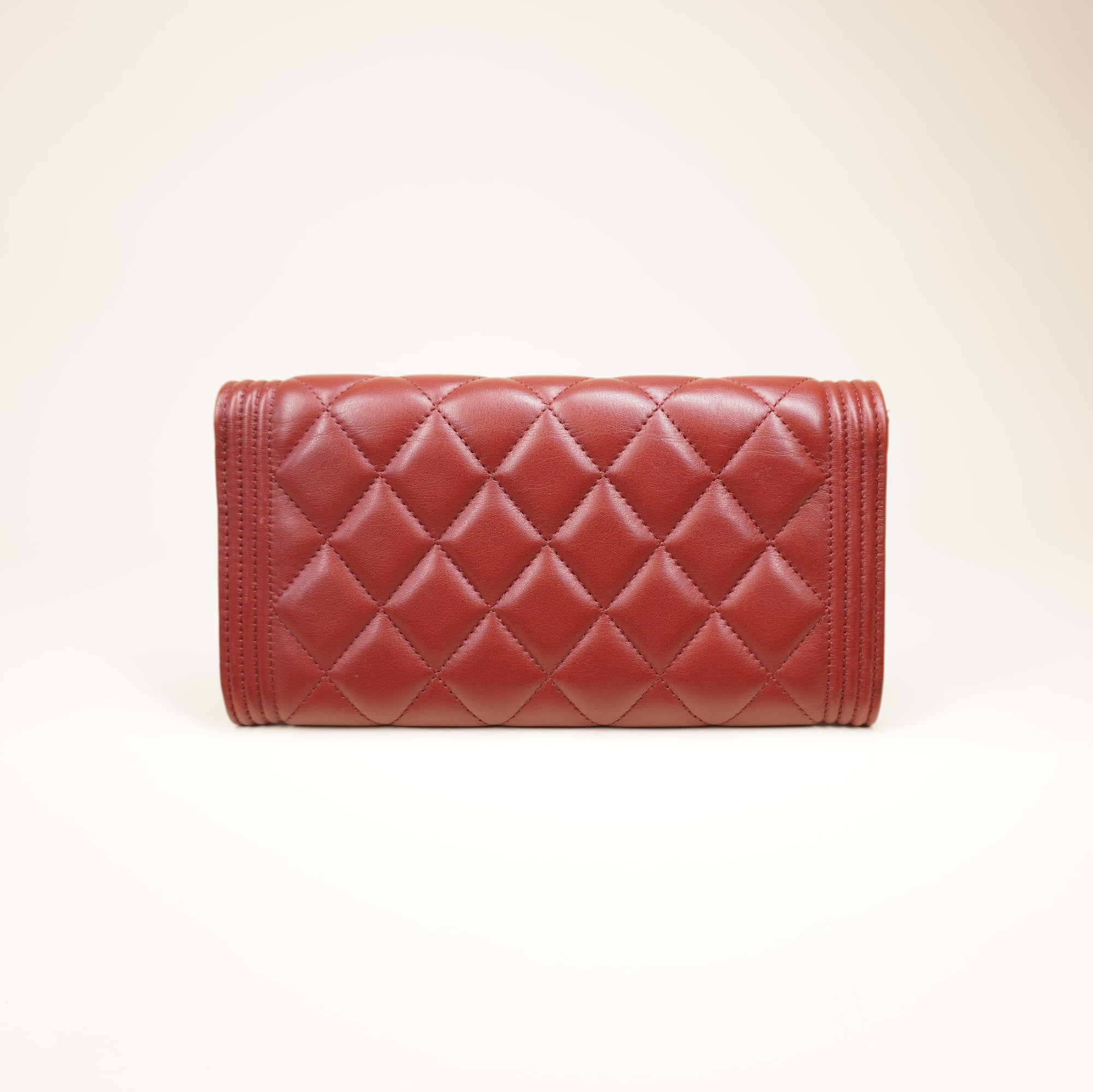 PRE-OWNED CC Burgundy Caviar Quilted Large Boy Gusset Flap Wallet