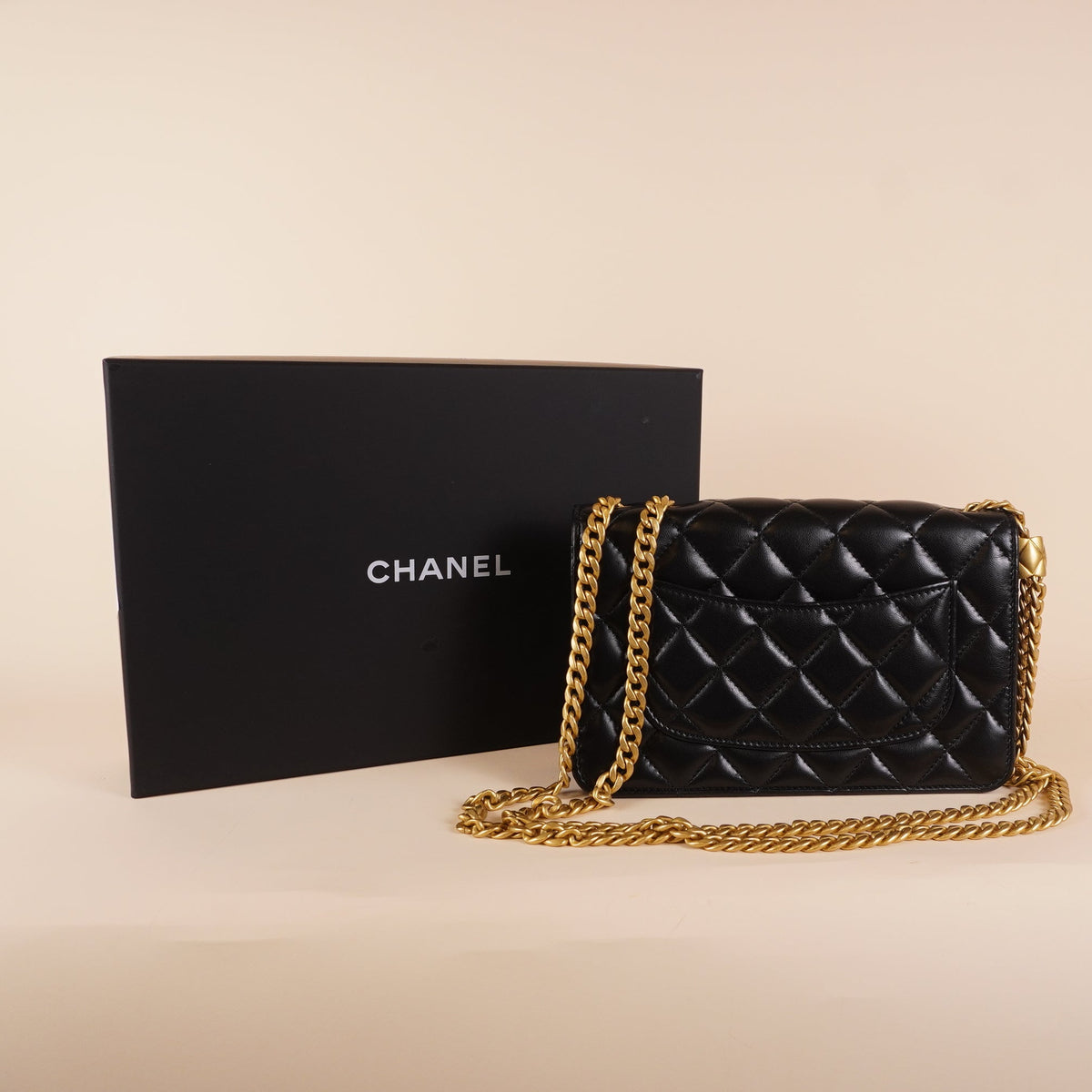 PRE-OWNED CC Lambskin Quilted Pillow Crush Wallet On Chain Black